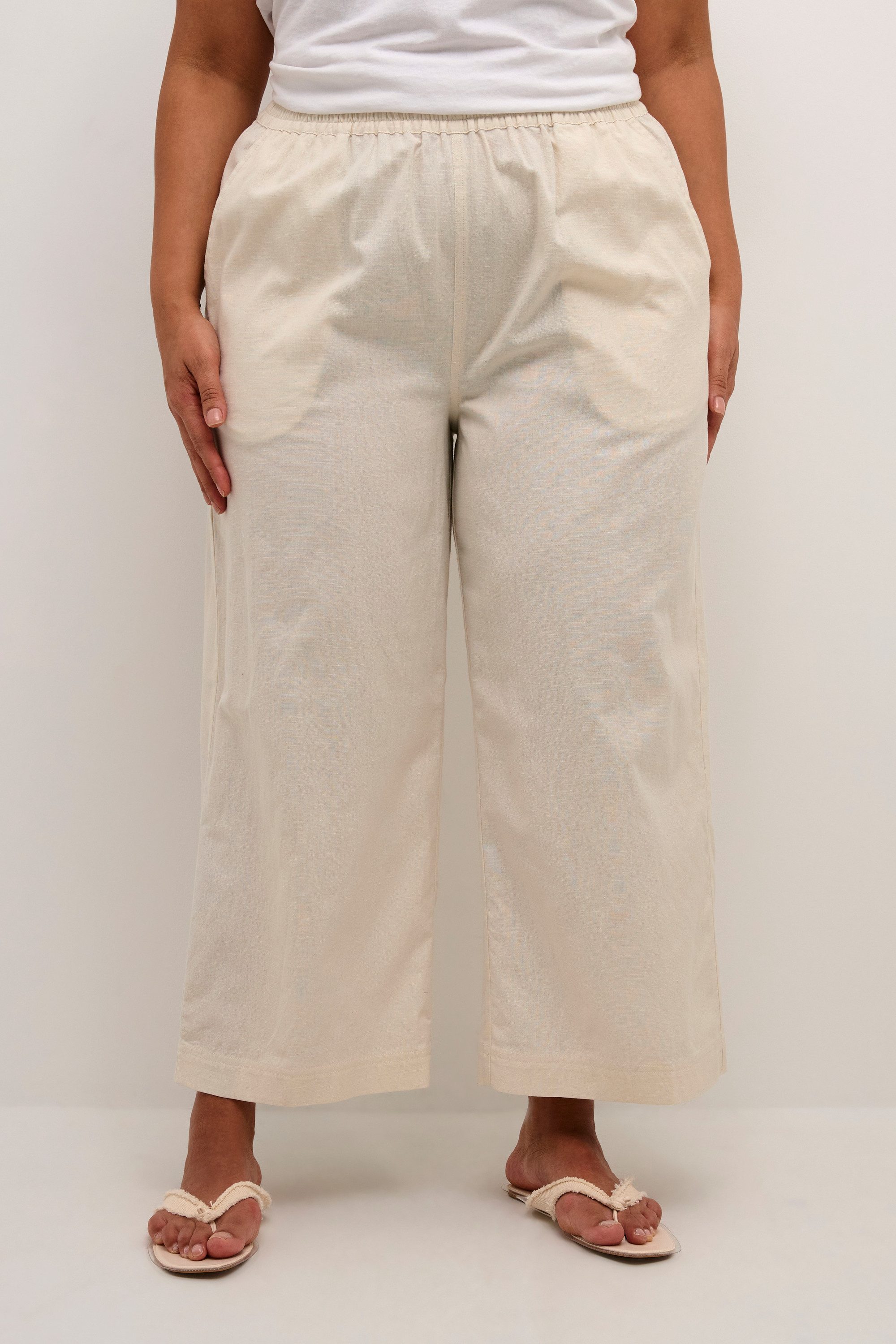 KAFFE Curve Stoffhose Casual Hose KCvicca Große Größen. € 49,95