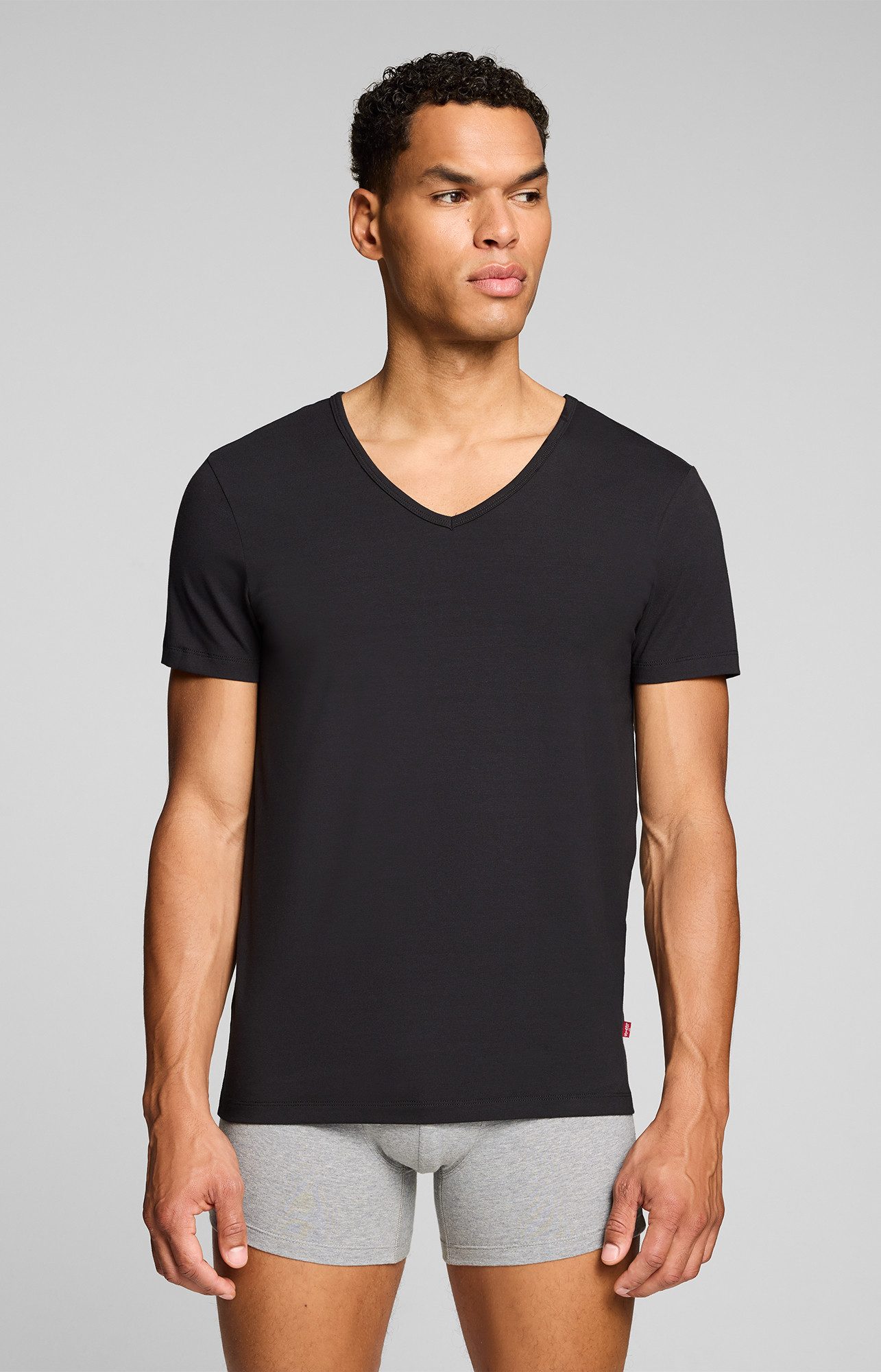 Levi's® T-Shirt LEVIS MEN V-NECK (2er Pack) mit V-Ausschnitt und kurzen Ärmeln