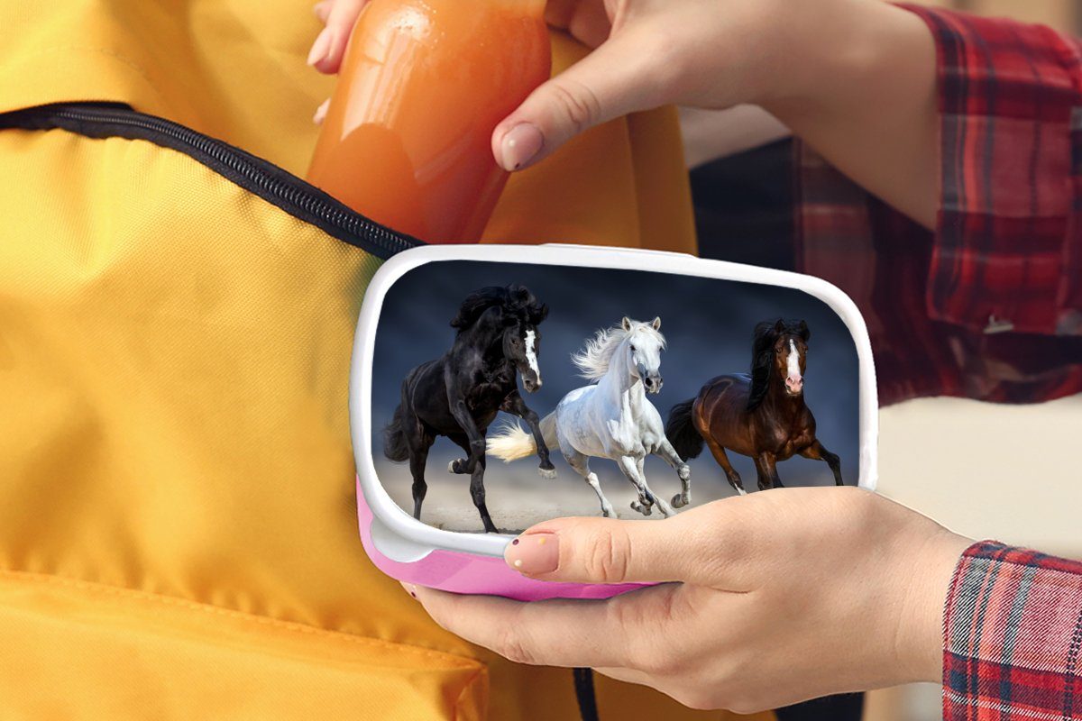 MuchoWow Lunchbox Pferde - Tiere - Sand, Kunststoff, (2-tlg), Brotdosen, Lunch Box, Brotbox für Kinder und Erwachsene