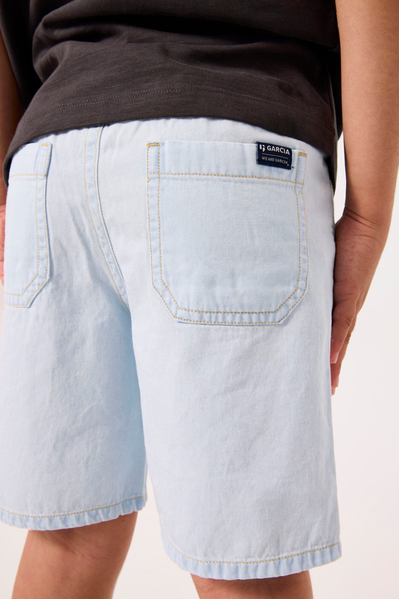 Garcia Jeansshorts mit Schlupfbund