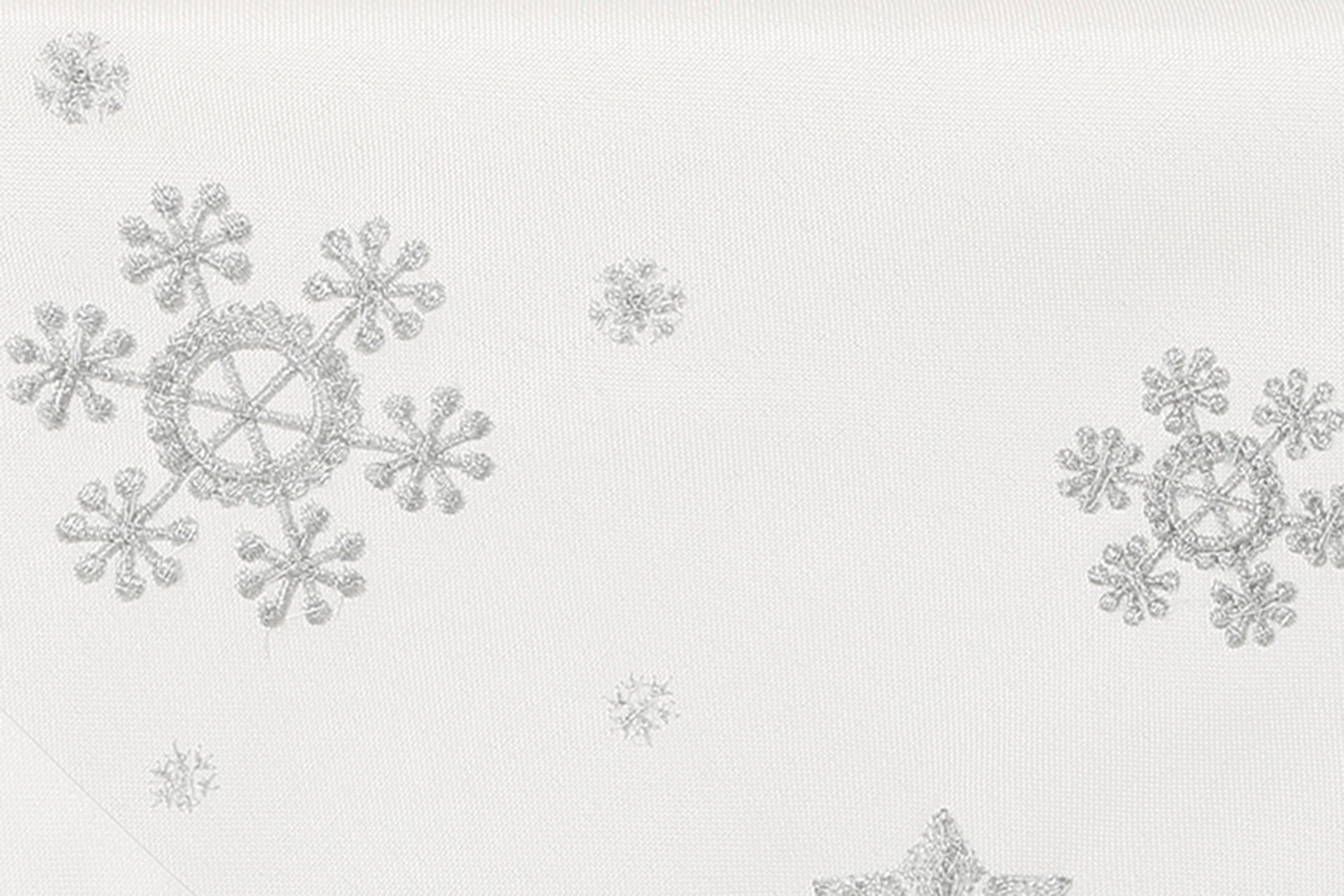 Weihnachtsdeko, Mitteldecke Schneeflocke, aufwendiger weiß/silberfarben mit Dreams Stickerei