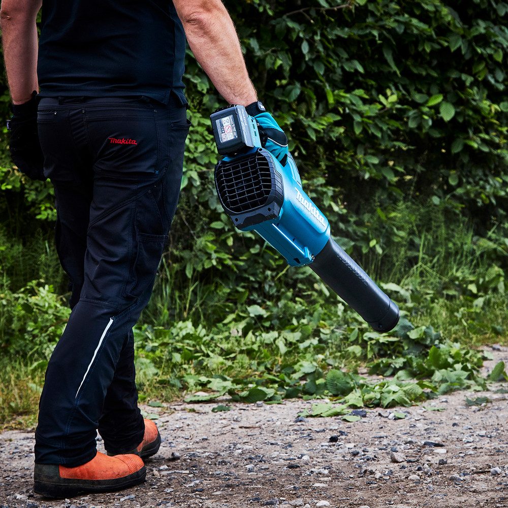 Makita Akku-Gebläse »DUB184RF« 18V, 780 m³/h, 52,1 m/s, Inkl. Akku und Ladegerät, (Set), kompakt und leistungsfähig, bürstenloses 18 V Akku-Gebläse