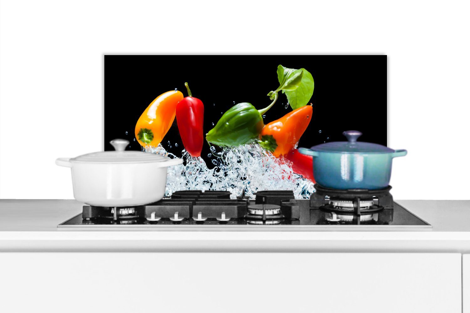 MuchoWow Küchenrückwand Paprika - Schwarz - Gemüse - Wasser - Blatt, (1-tlg), 60x30 cm, Wandschutz, gegen Fett und Schmutzflecken für Küchen