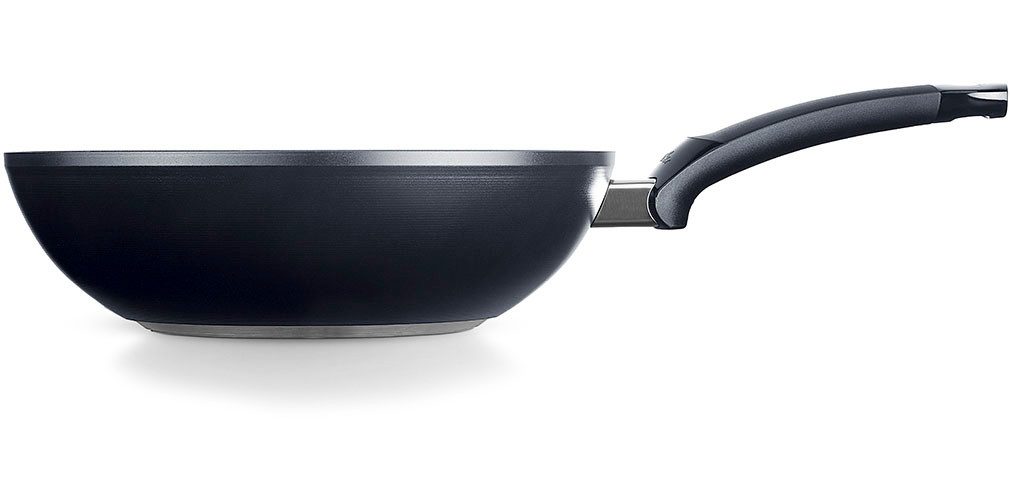 Fissler Wok Ceratal® Orbit Black, Aluminium (1-tlg), gesünderes Kochen mit Antihaft-Effekt, hergestellt ohne PFAS/PTFE