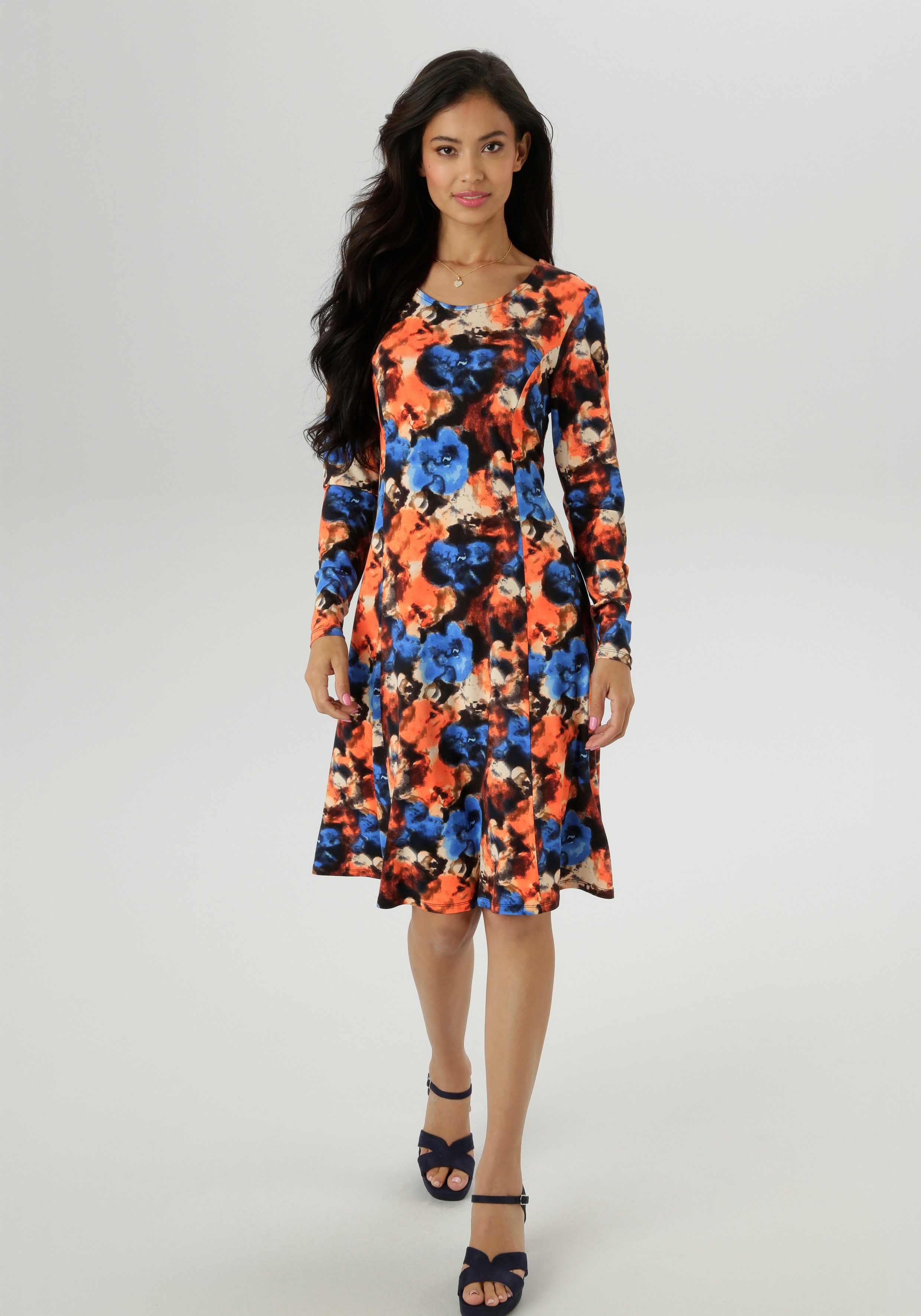 Aniston SELECTED Jerseykleid mit farbintensiven Batikdruck – Bild 4 von 5