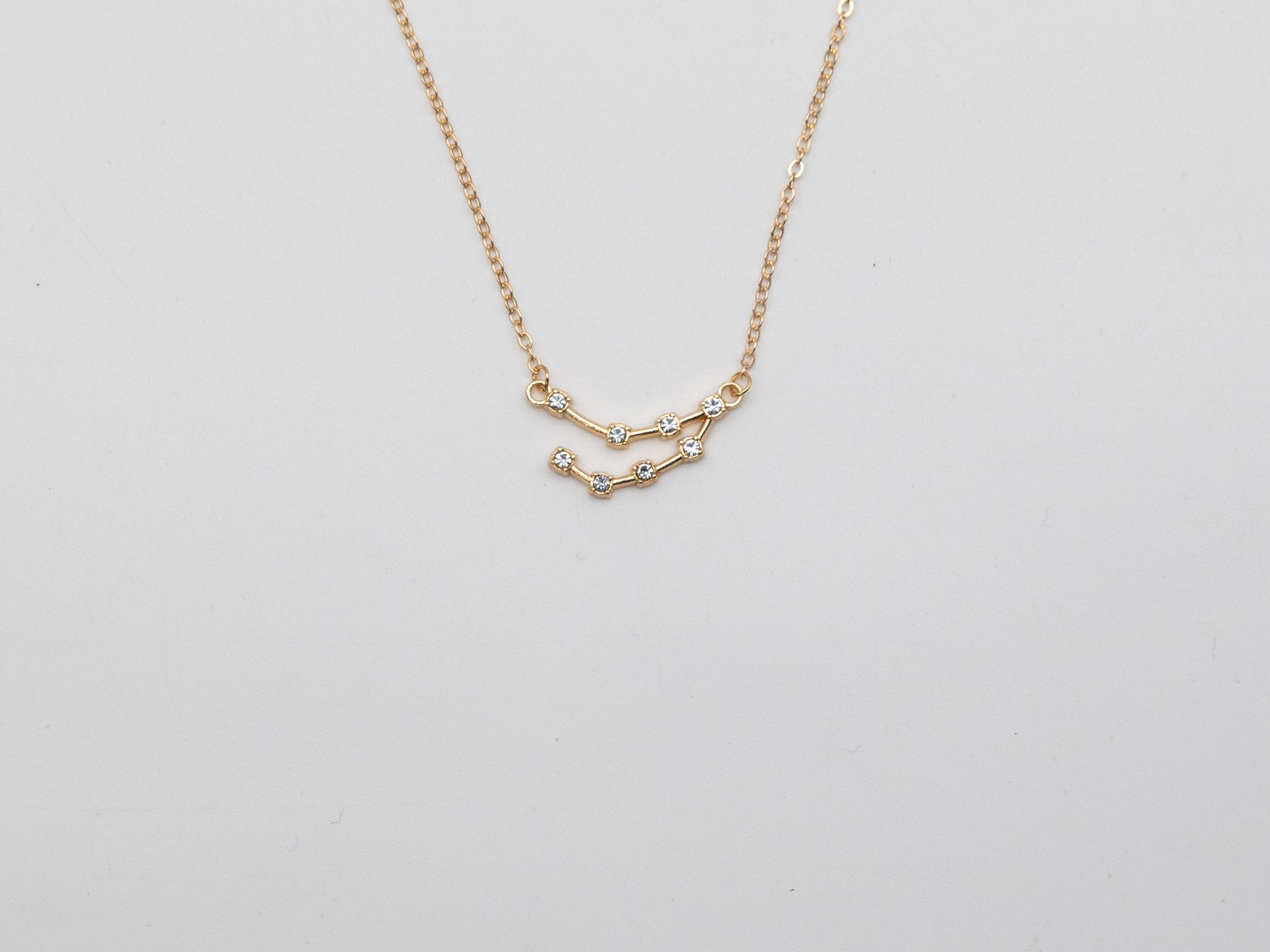 Aurelie Kette mit Anhänger Sternzeichen Halskette, Zodiak Kette gold
