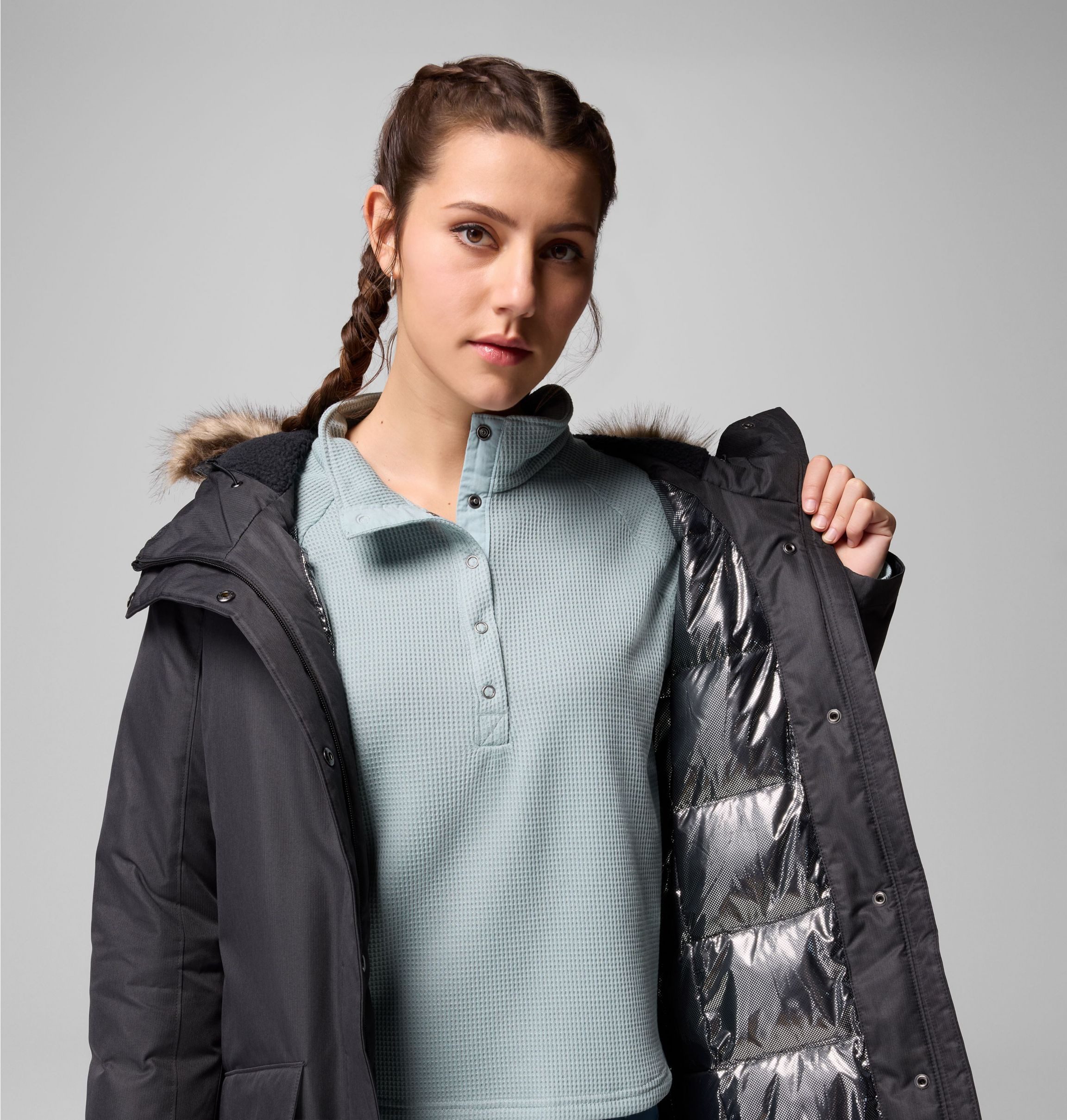 Columbia Parka SUTTLE MOUNTAIN LONG INSULATED JACKET sportlicher Stil, für Wandern und Trekking, aus Polyester