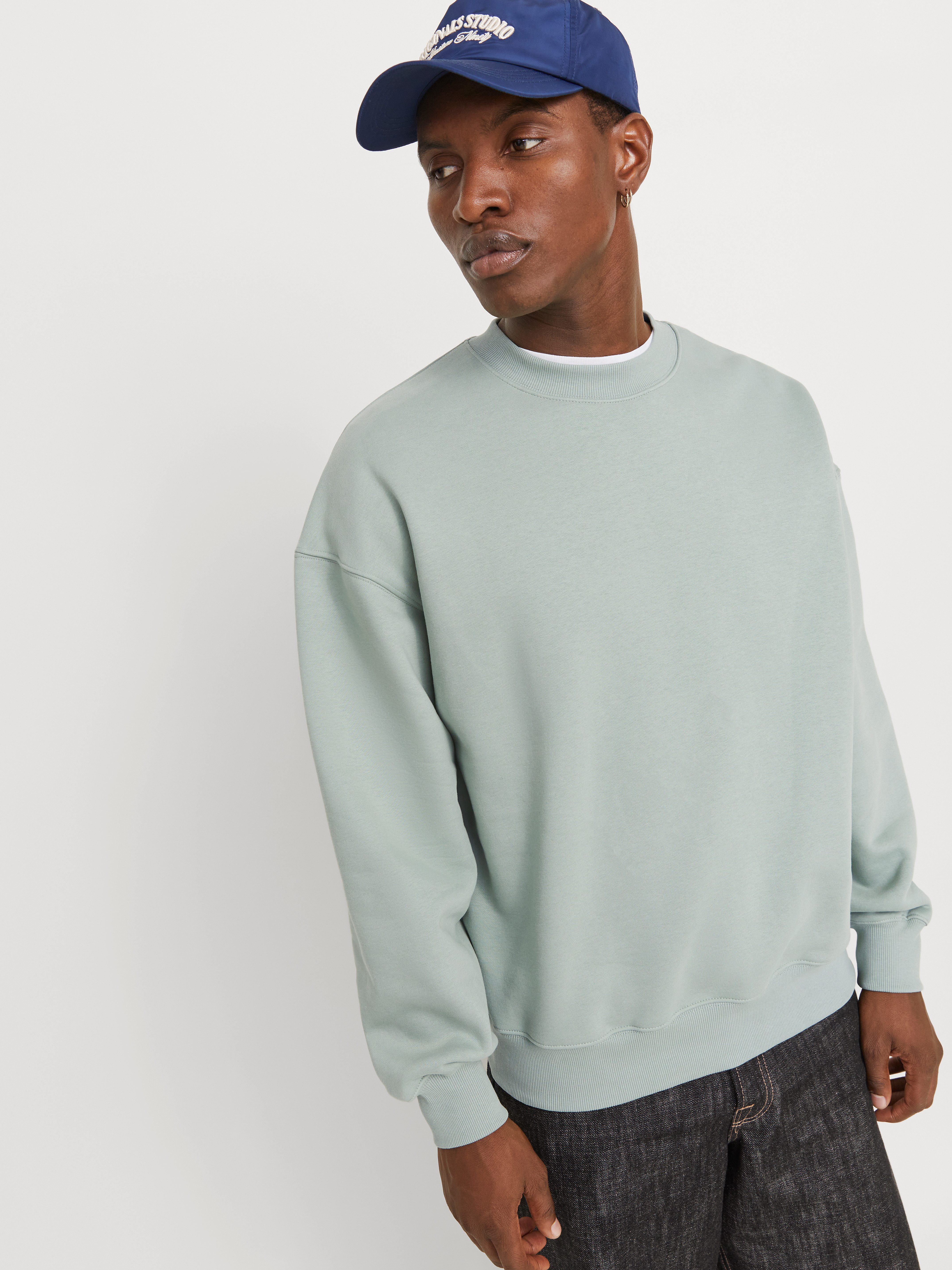 Jack & Jones Sweatshirt JJEURBAN EDGE SWEAT CREW NECK NOOS mit Rippbündchen günstig online kaufen