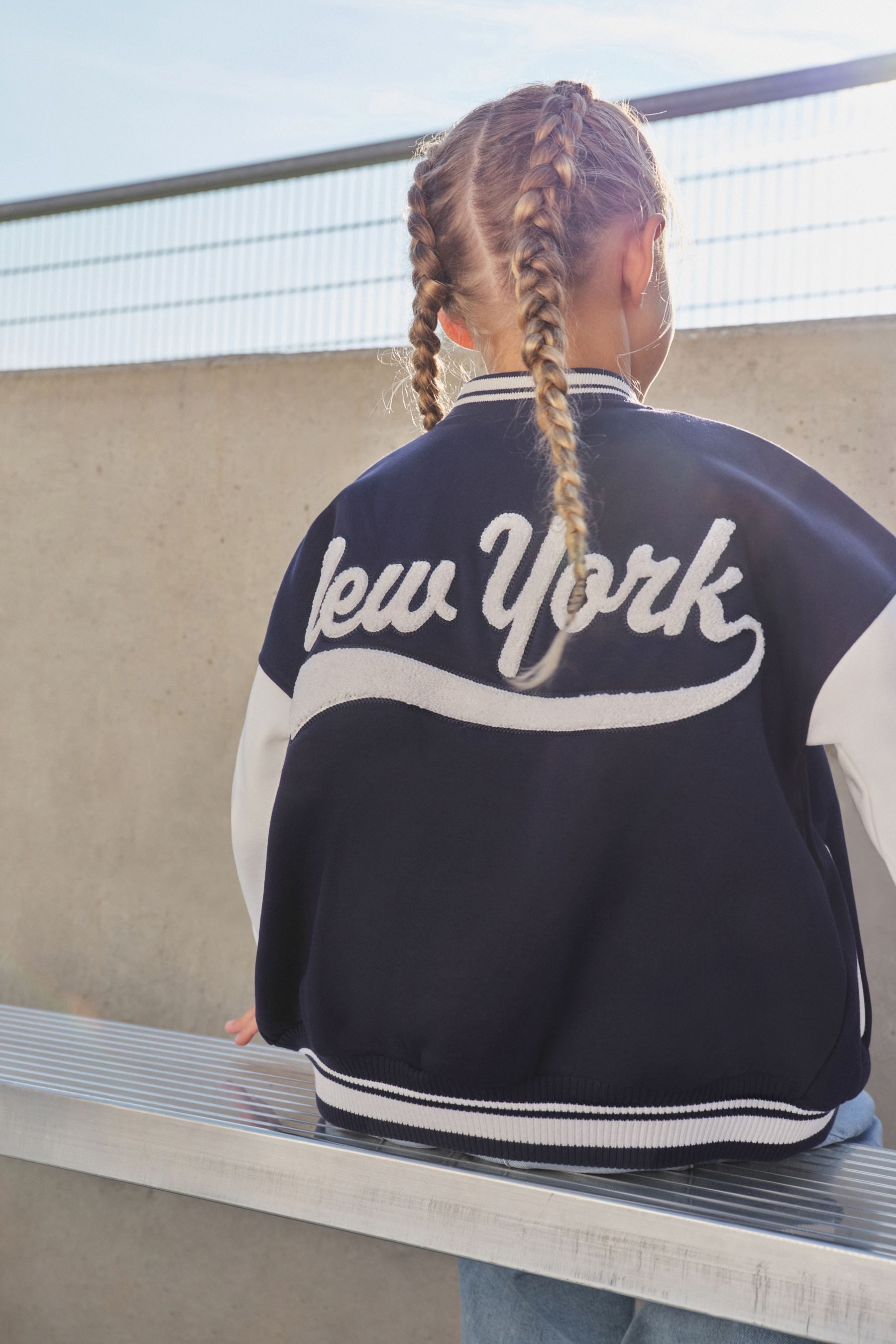 Next Collegejacke Bestickte Varsity-Jacke (1-St)