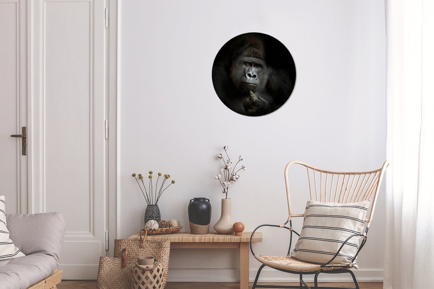 - Tiere - - weiß (1 Wohnzimmer Tapetenkreis Tapetenaufkleber, MuchoWow Gorilla für Kinderzimmer, St), Schwarz und Rund, Wandsticker Affe