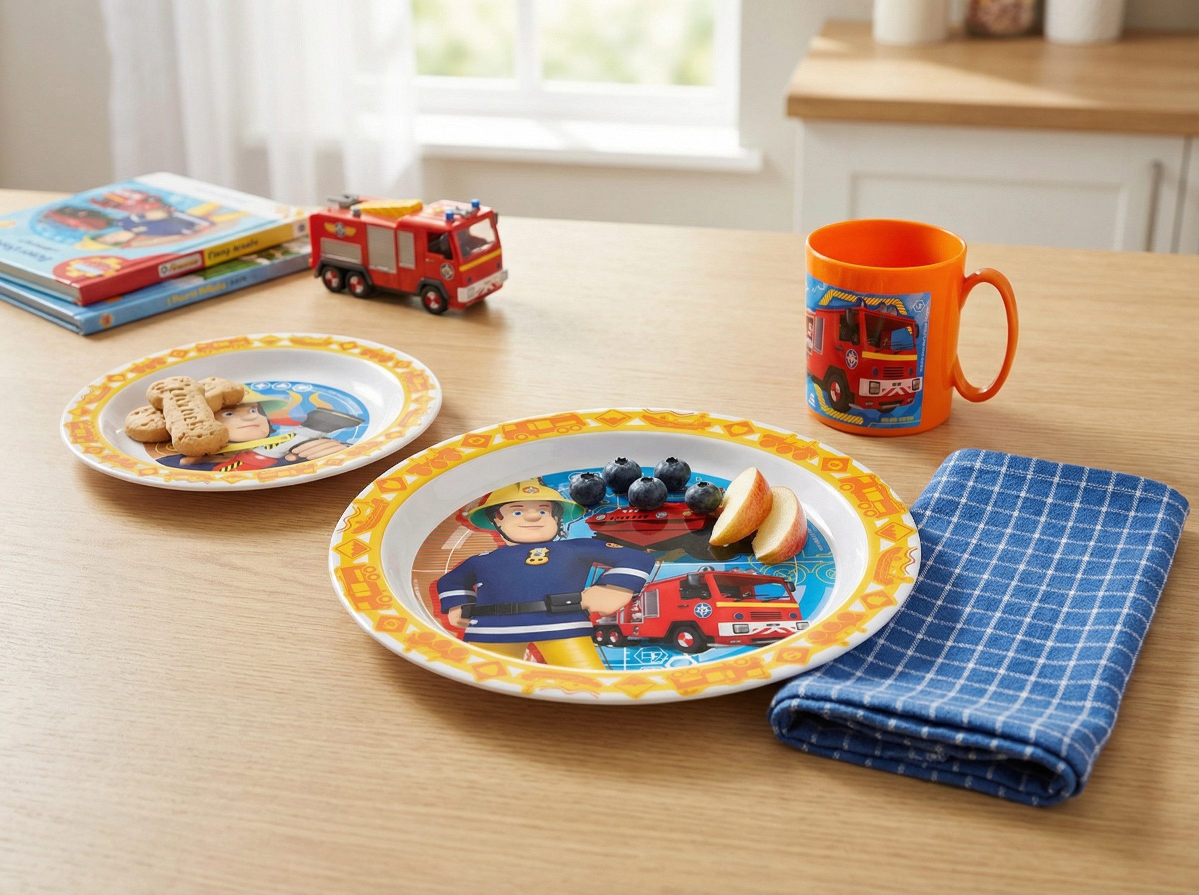 Fireman Sam Kindergeschirr-Set Feuerwehrmann Sam Kinder Geschirr-Set 3 teilig (3-tlg), 1 Personen, Kuststoff, Becher Teller Schüssel