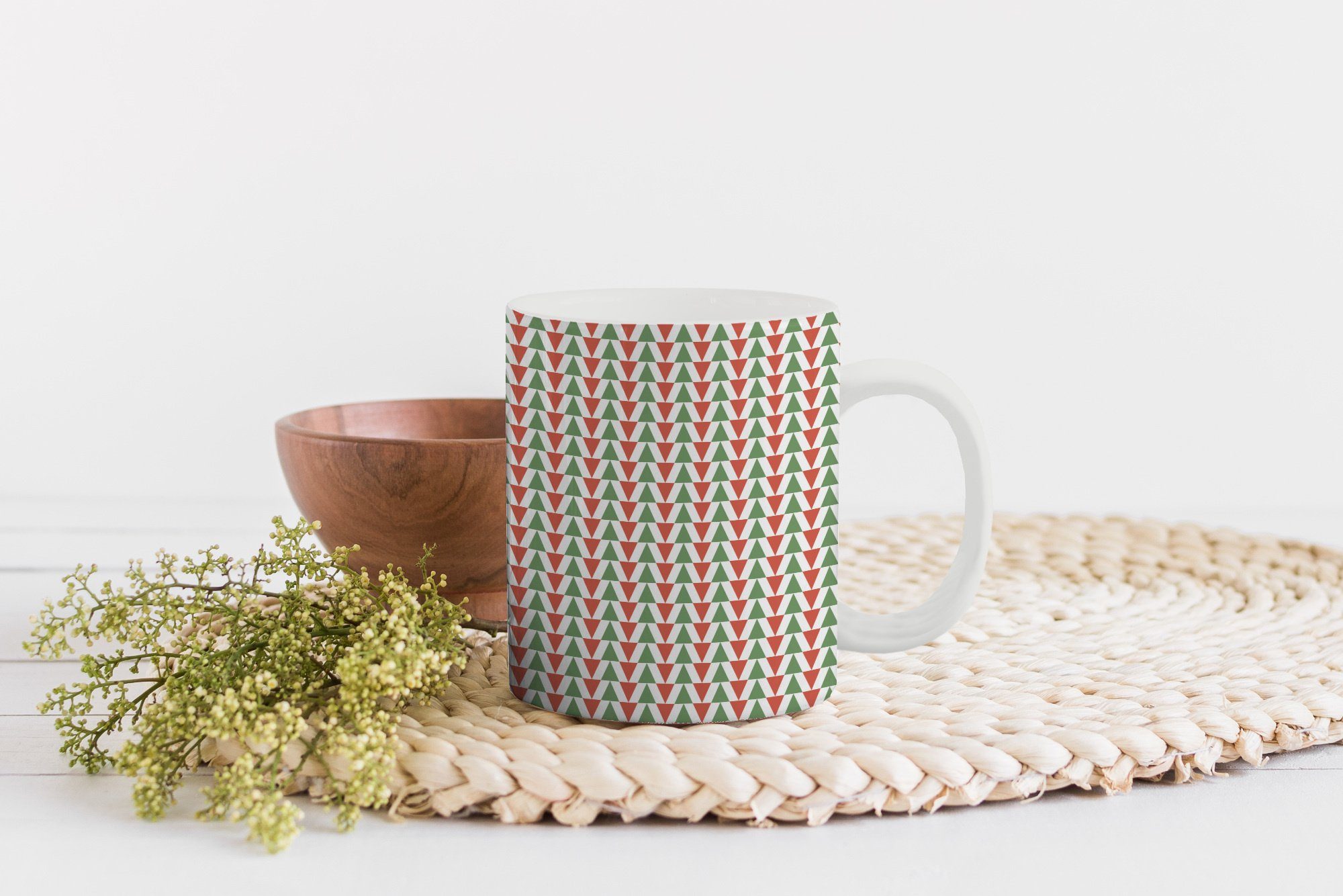 Geschenk Teetasse, Becher, Keramik, - - Muster Teetasse, MuchoWow Weihnachten Kaffeetassen, Tasse Dreieck,