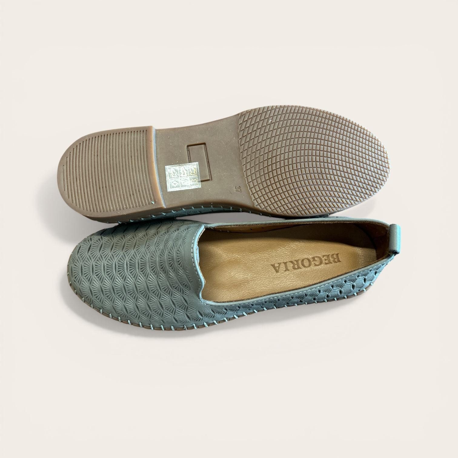 Begoria Begoria Artisan - Bestickte Loafer mit dekorativer Kontrastnaht Loafer