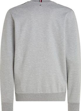 Tommy Hilfiger Sport Sweatshirt TEXTURED TAPE CREW mit Tommy Hilfiger Logoband über Schultern und Oberarmen