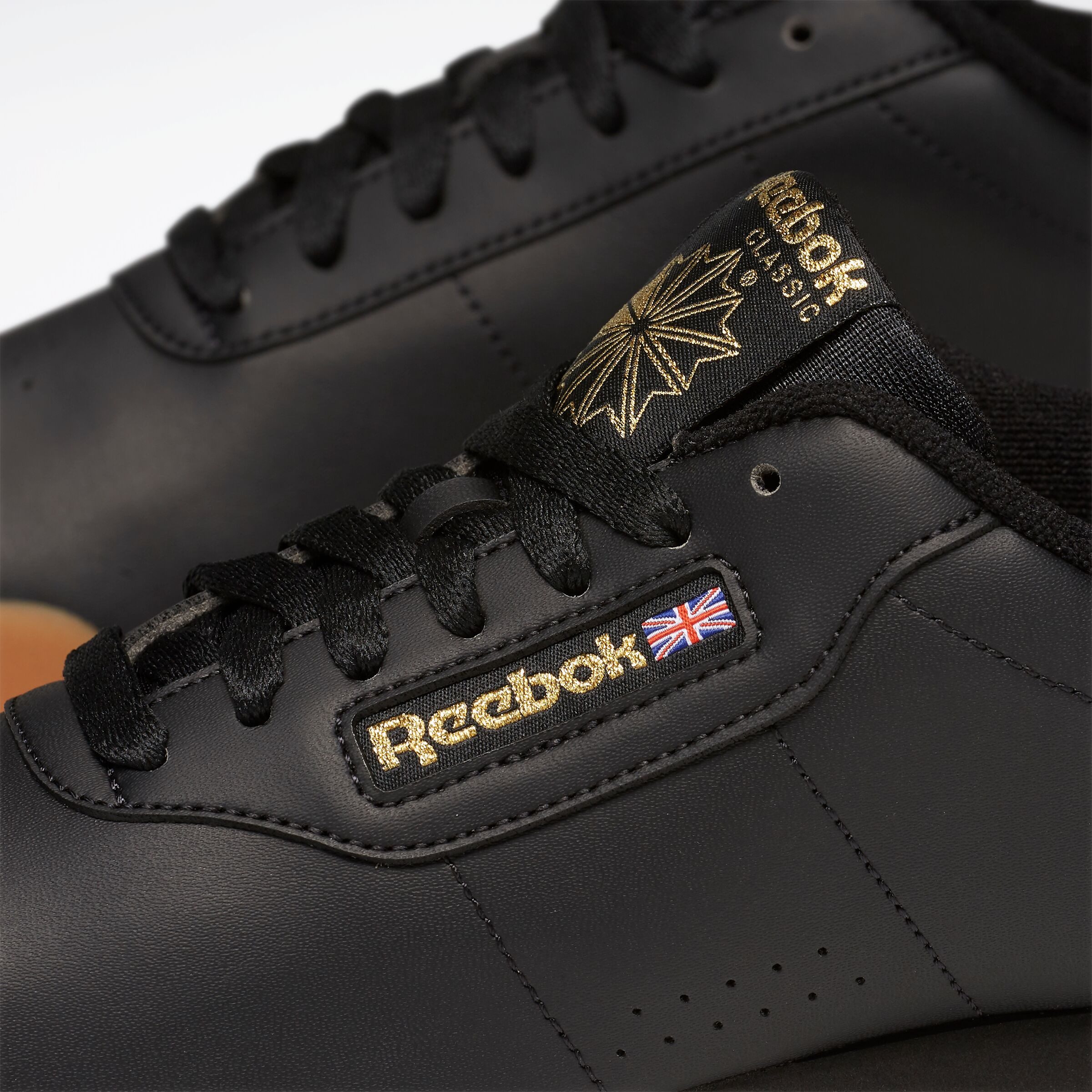 BLACK/GUM