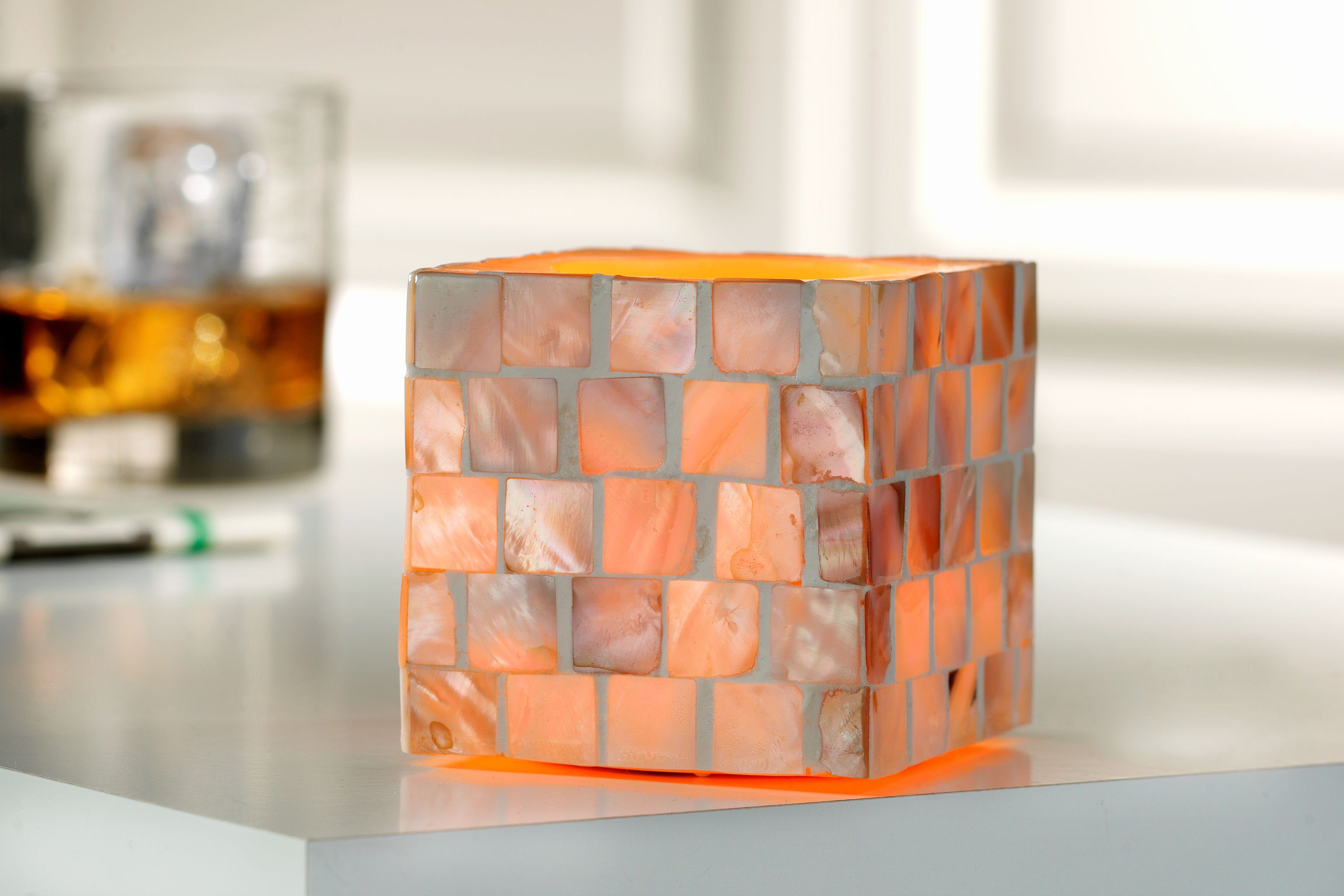 Luna24 simply great ideas... LED Dekolicht LED Kerze mit Muschelbesatz, 13708, 8x8x7,5 cm, LED fest integriert, Warm Weiß