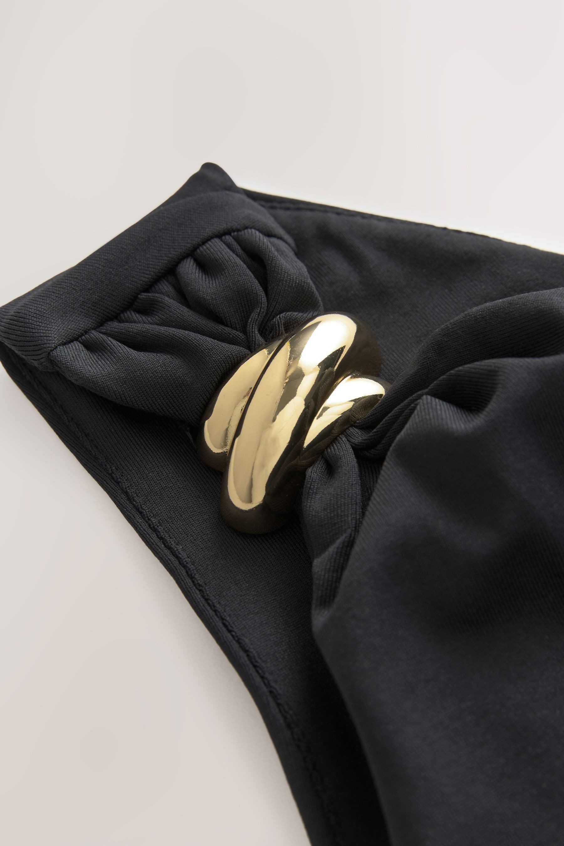Next One-Shoulder-Top Weiches One-Shoulder-Oberteil mit Hardware (1-tlg)