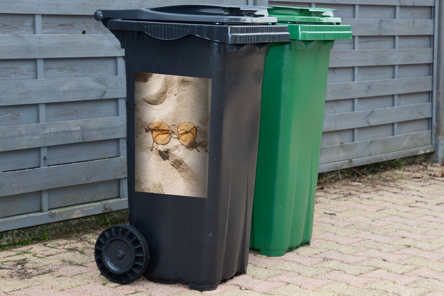 Abfalbehälter Sonnenbrille Sand St), (1 MuchoWow Sticker, Wandsticker Container, Mülltonne, - Orange Mülleimer-aufkleber, -