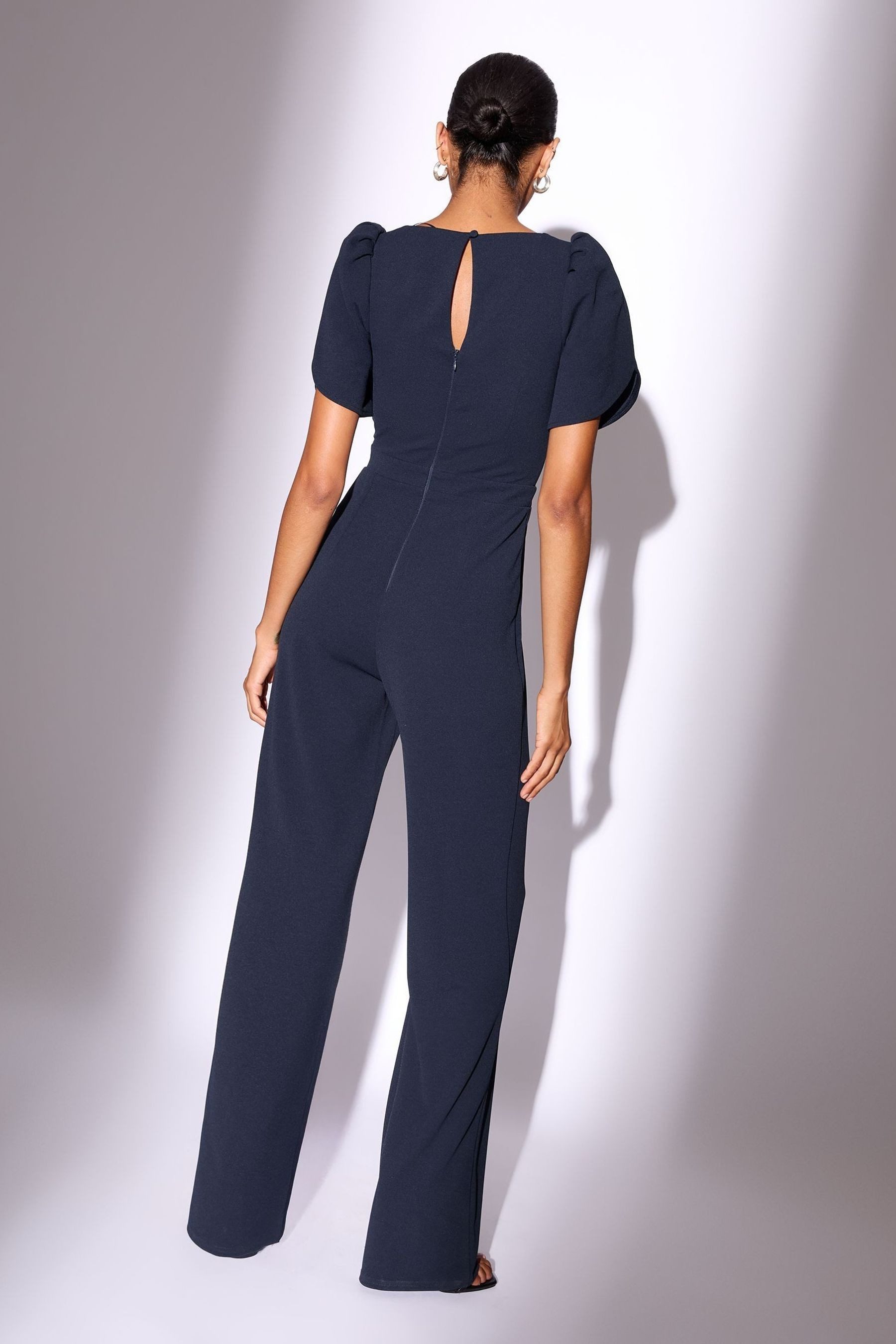 LIPSY Jumpsuit Lipsy Jumpsuit mit Puffärmeln, Regular (1-tlg)