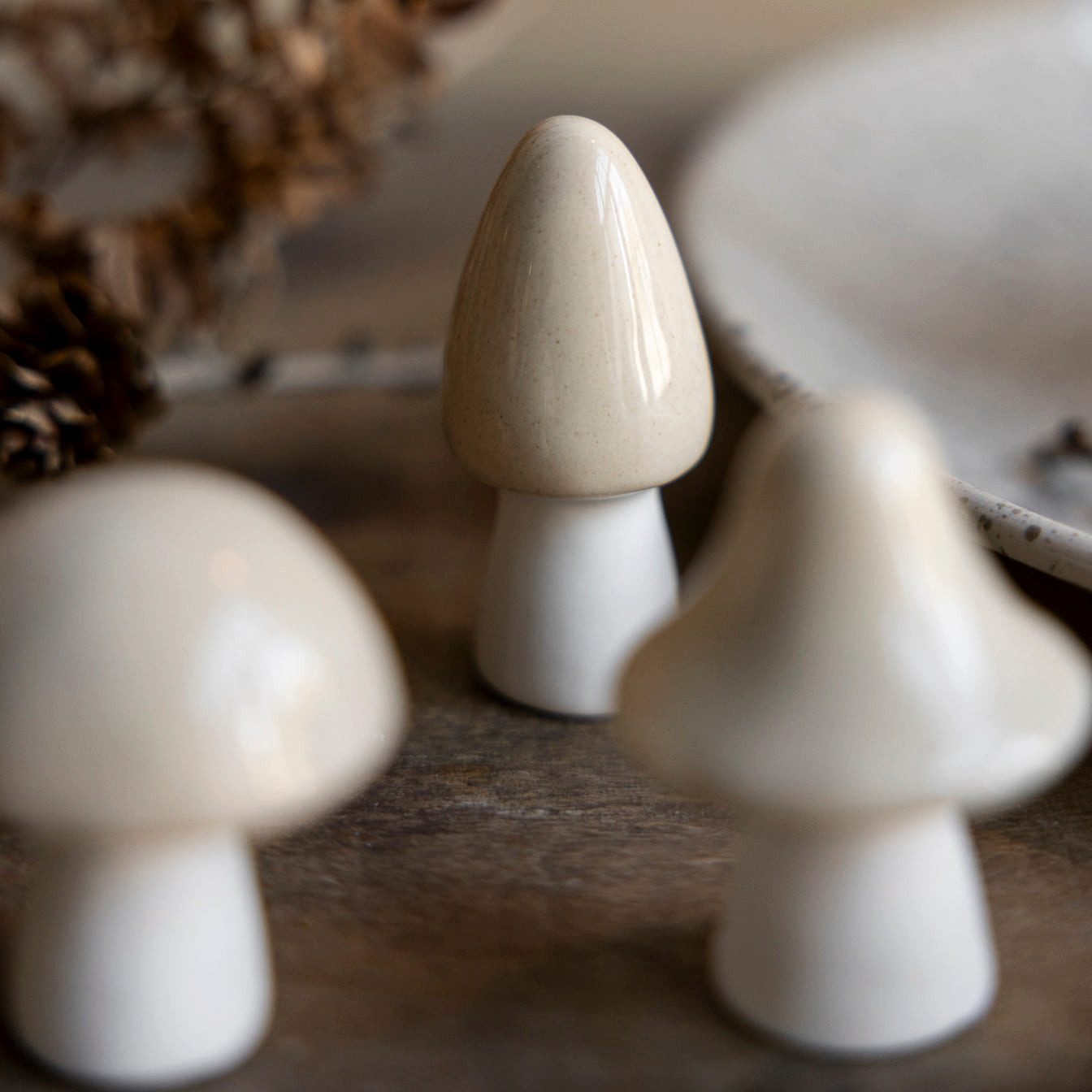 Storefactory Dekoobjekt Pilz Bohlt in beige weiß