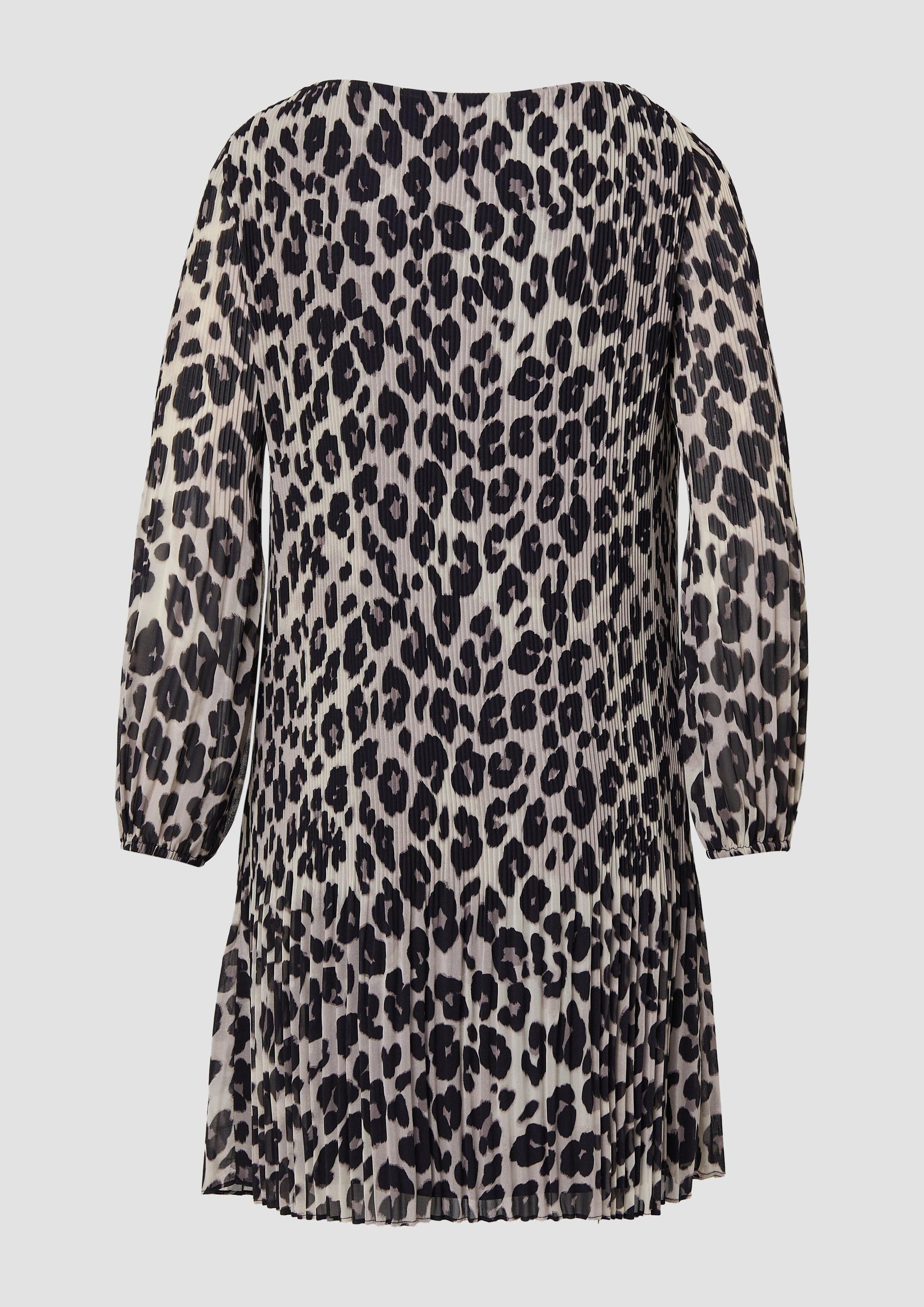 s.Oliver Minikleid Kleid Plissiertes Chiffonkleid mit All-over-Print und Viskosefutter
