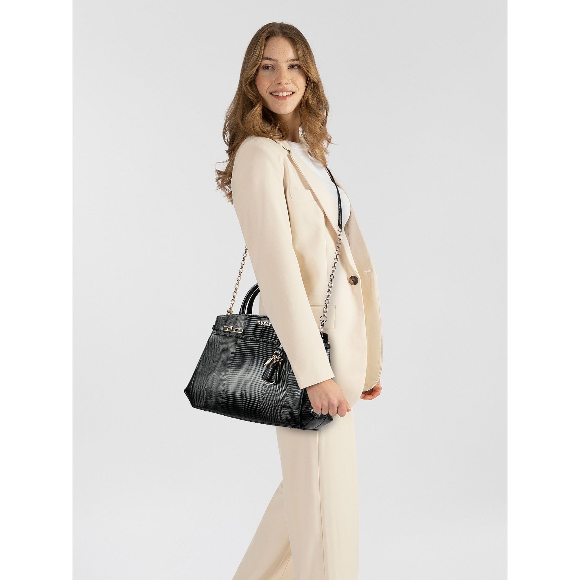 Guess Henkeltasche Melinda, Polyurethan