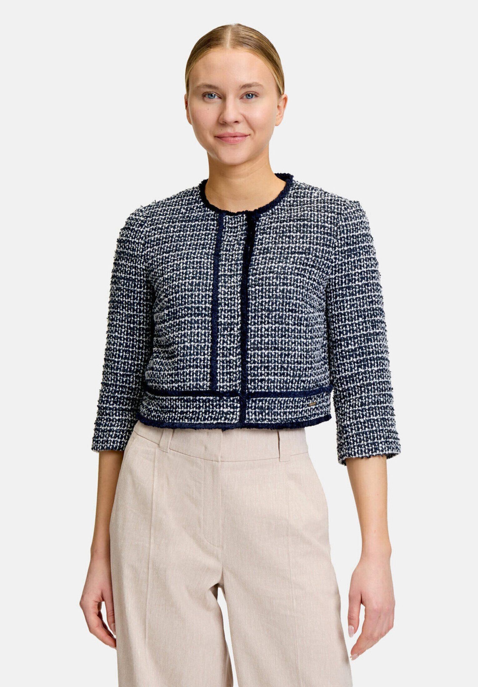 Betty&Co Jackenblazer Damen mit aufgesetzten Taschen Material