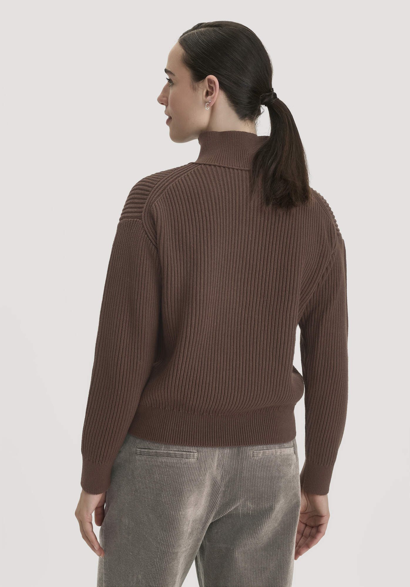 Hessnatur Strickpullover Relaxed aus reiner Bio-Baumwolle (1-tlg) – Bild 5 von 5