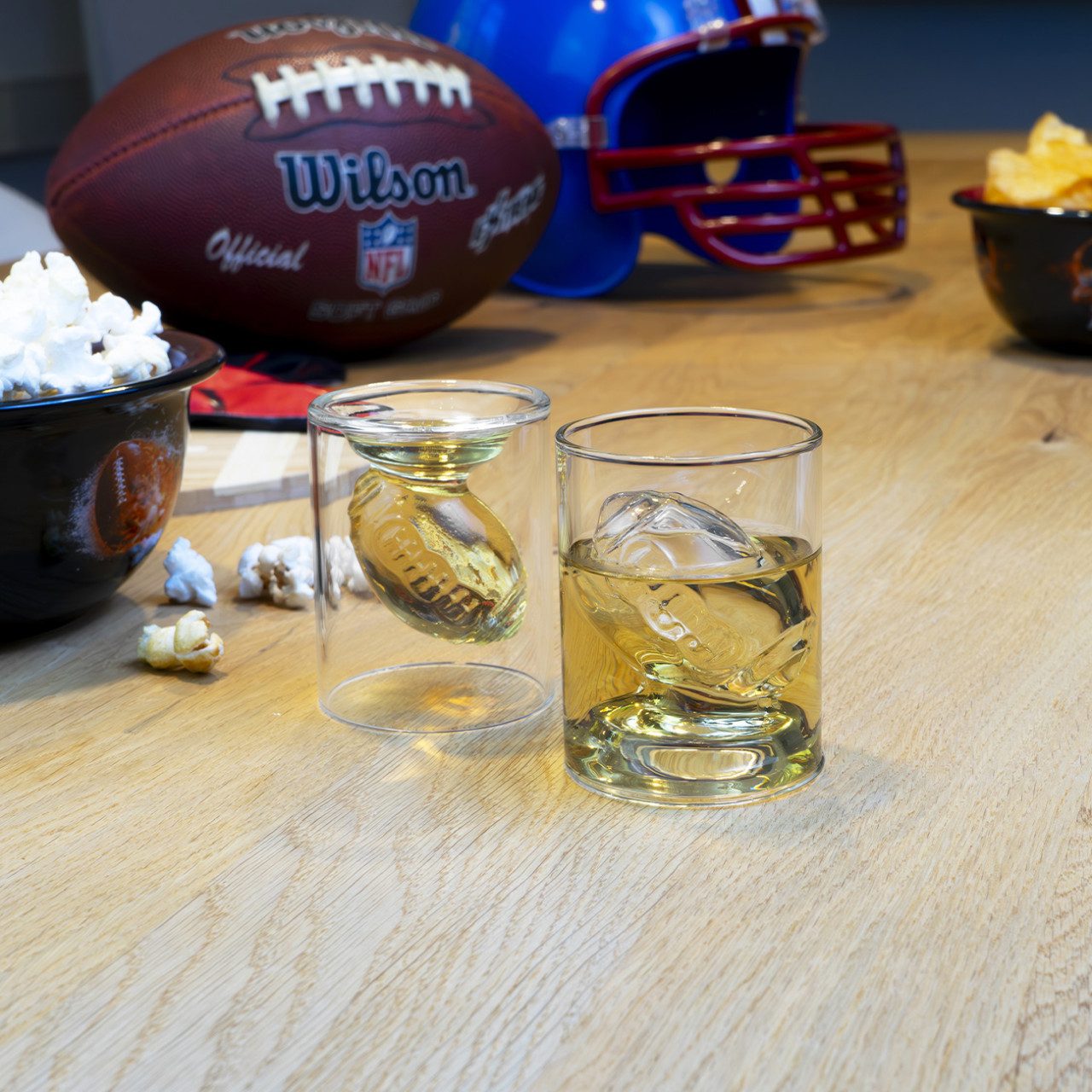 Geda Labels GmbH Schnapsglas American Football 3D 2er Set, 2-tlg., Glas, Klar, 30 - 90 ml, beidseitig nutzbar
