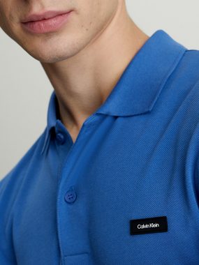 Calvin Klein Poloshirt mit Calvin Klein Logo auf der Brust