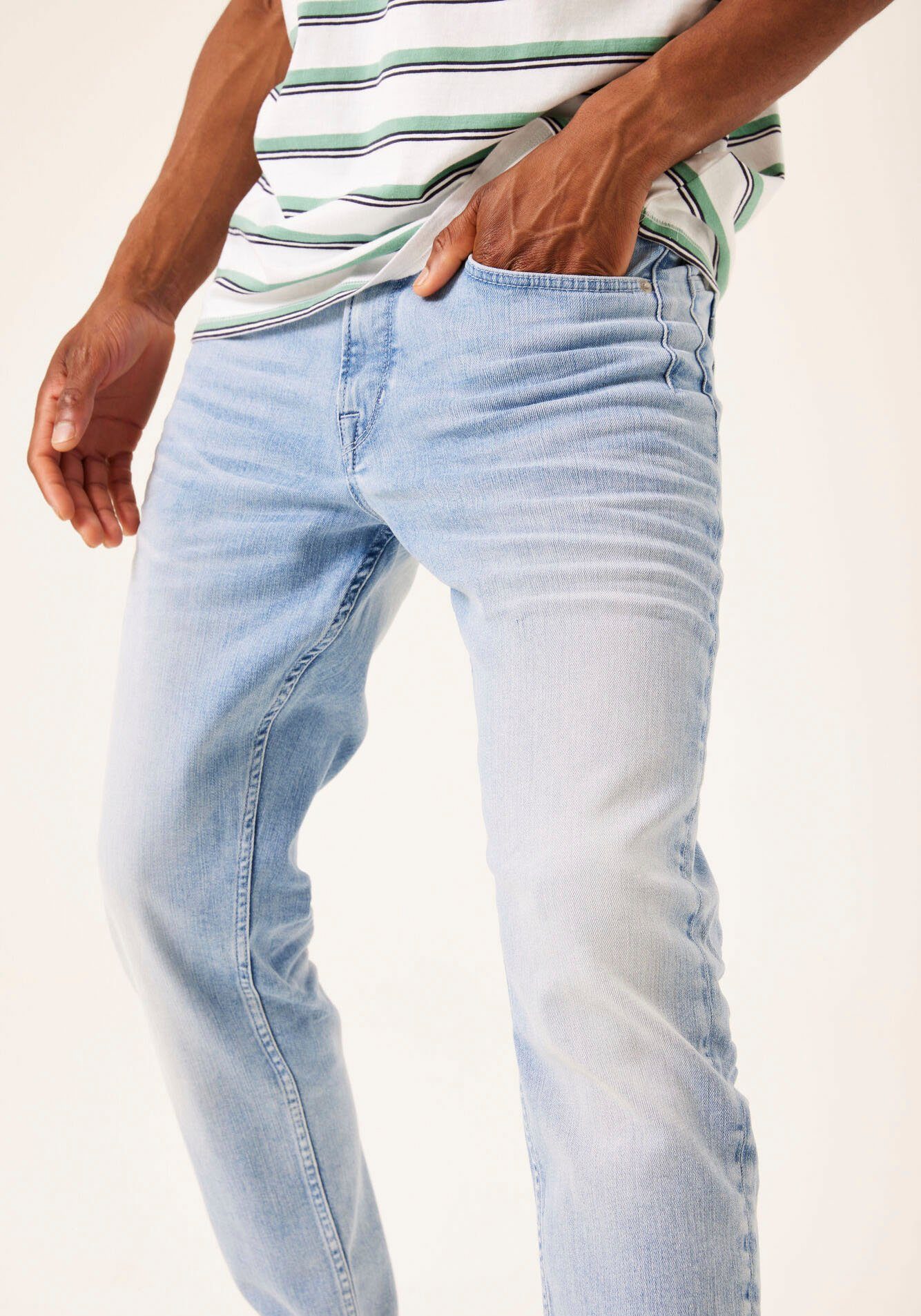 Garcia 5-Pocket-Jeans Rocko in verschiedenen Waschungen bleached