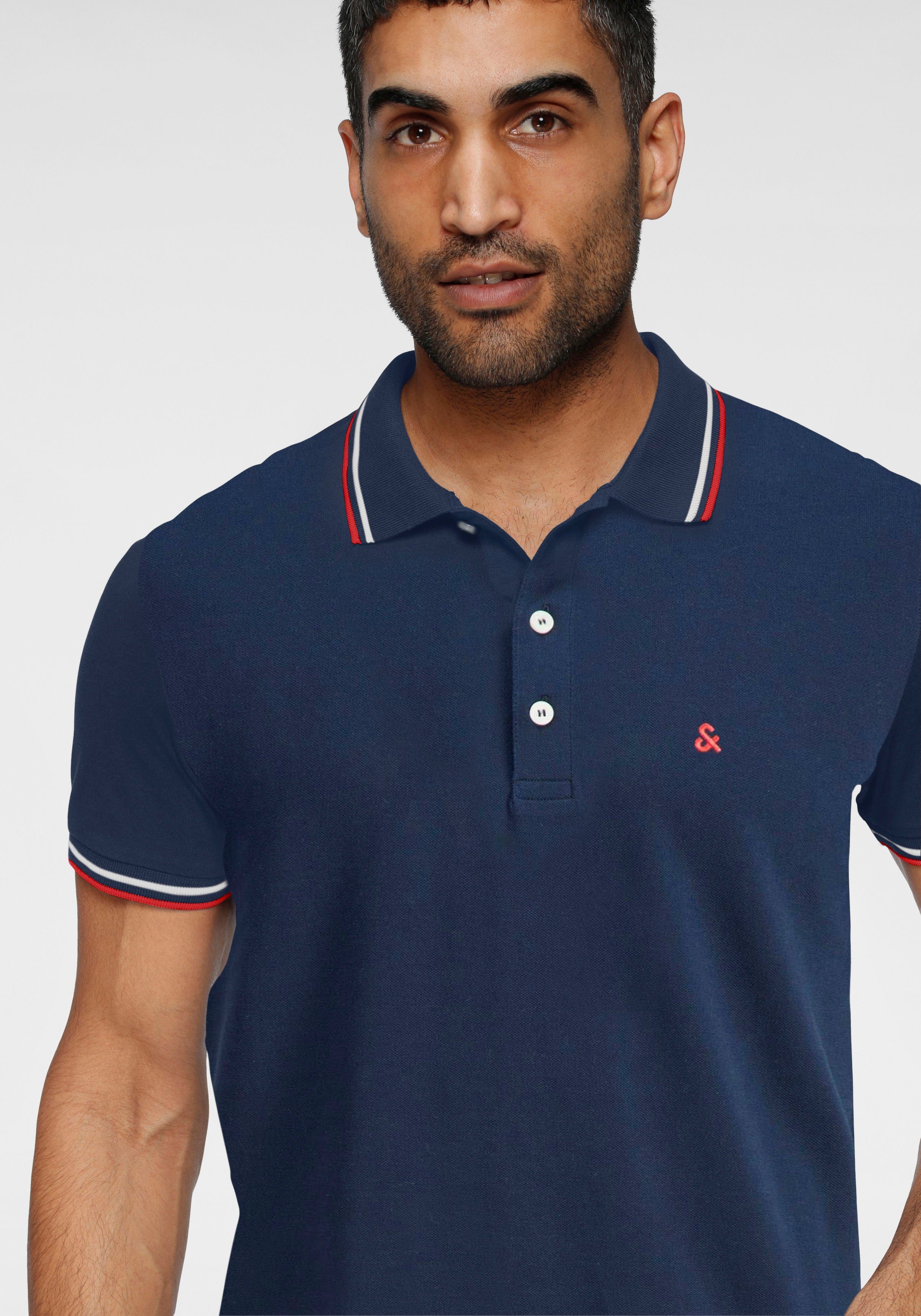 Jack & Jones Poloshirt JJEPAULOS Poloshirt mit klassischem Kragen und figurbetonter Form Logostickerei, modisch, schmal, Baumwolle, Polokragen