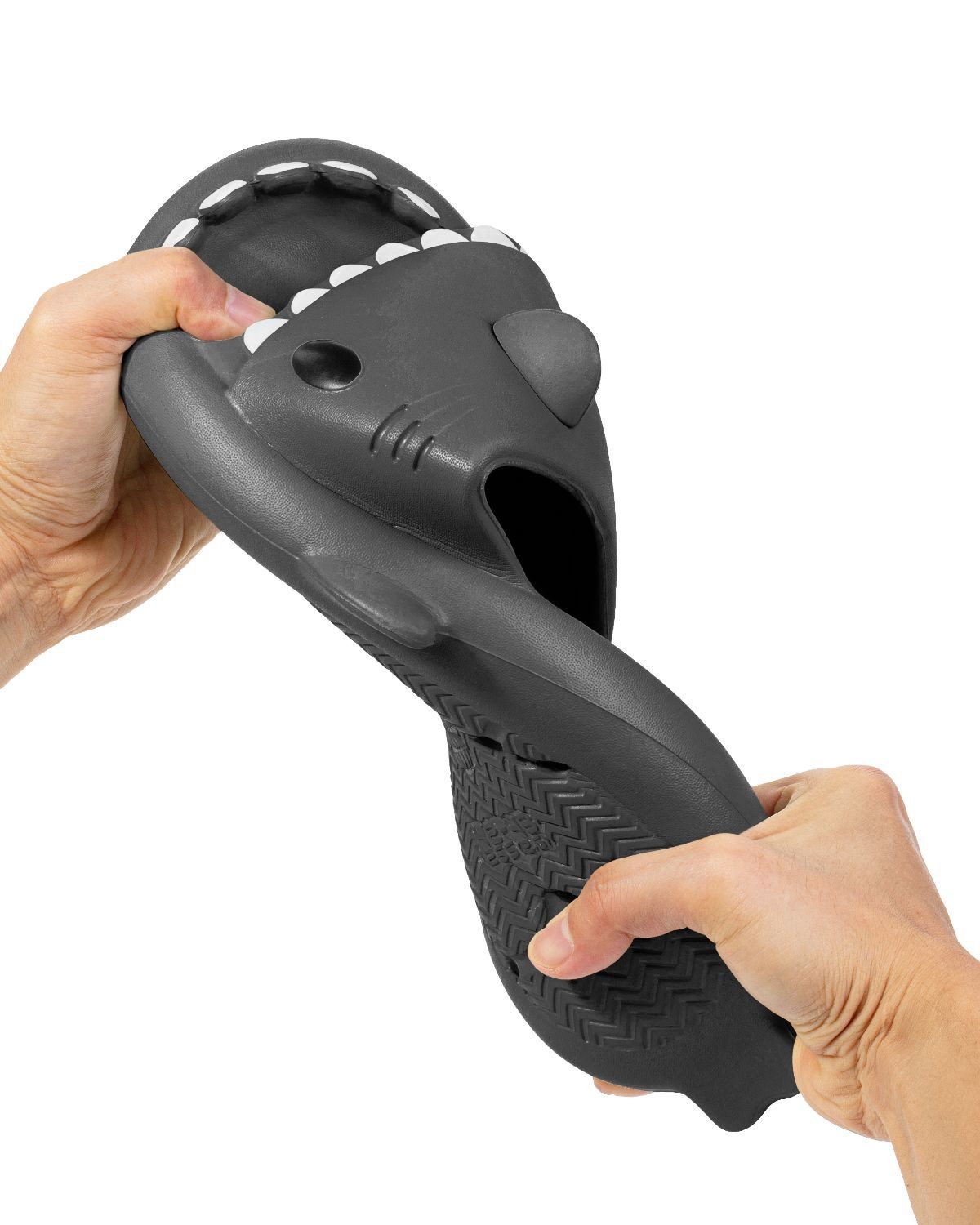 Corimori Bequeme Hai Badeschuhe im Haifisch-Design Badeschuh (Packung, Geschenk) lustige, rutschfeste, schnell trocknende Badeschlappen EU Größe 36-37