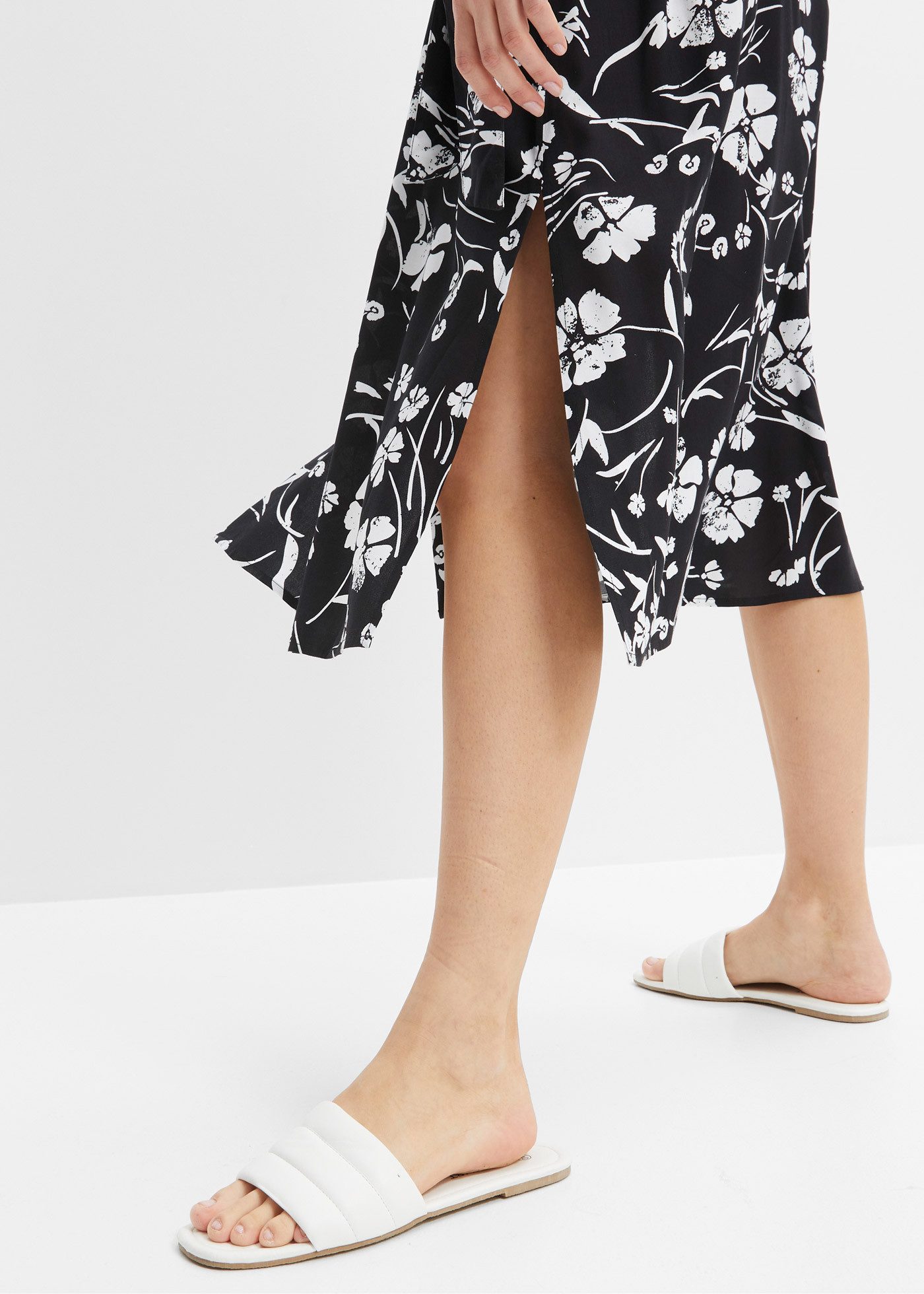 bonprix Blusenkleid feminin geschnitten, mit Hemdblusenkragen, Kurzarm, mit Bindeband – Bild 4 von 5