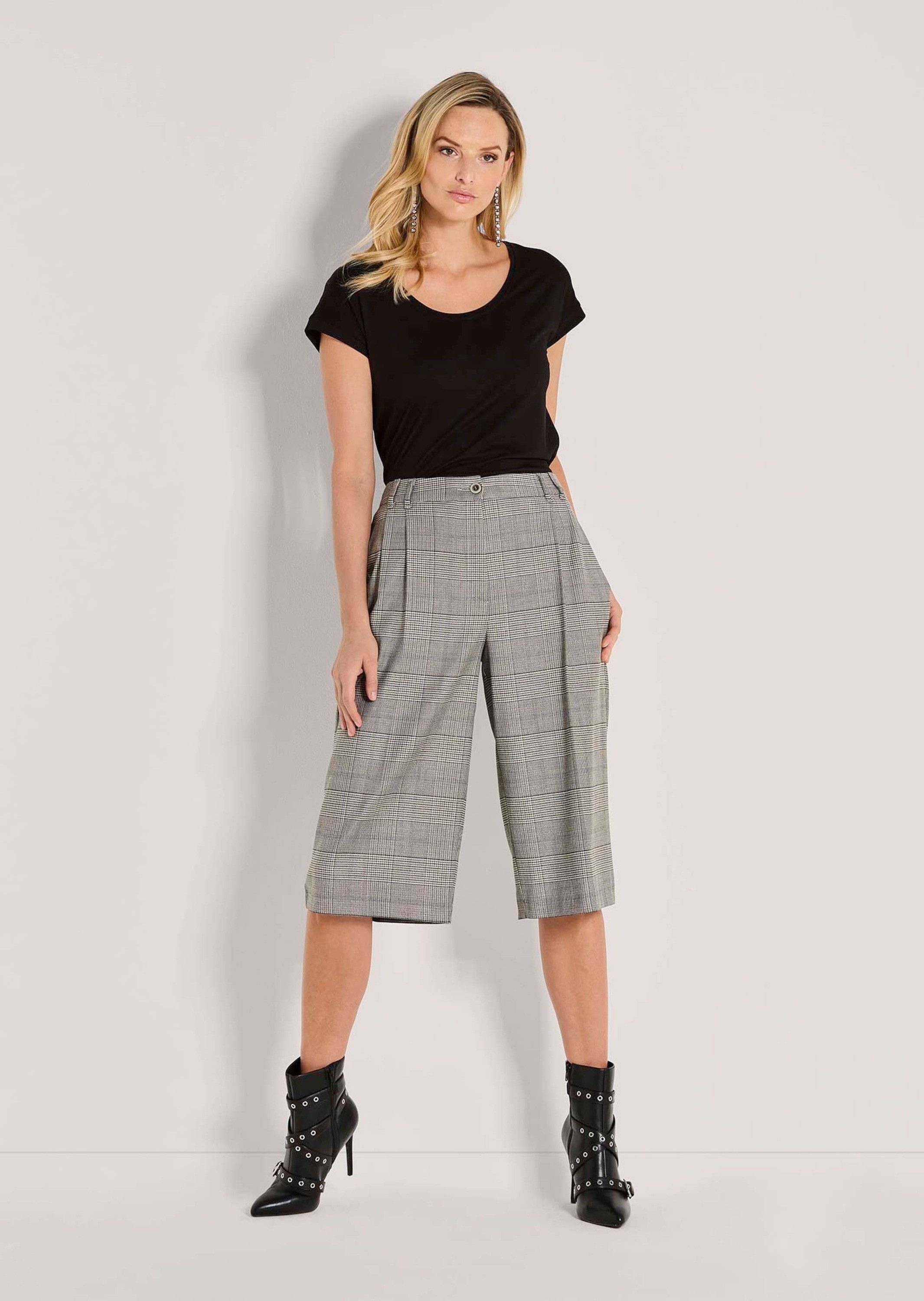 MADELEINE Shorts Glencheck-Bermuda mit hohem Bund Stoffhose im Glencheck-Muster mit breitem Bund, mit Gürtelschlaufen