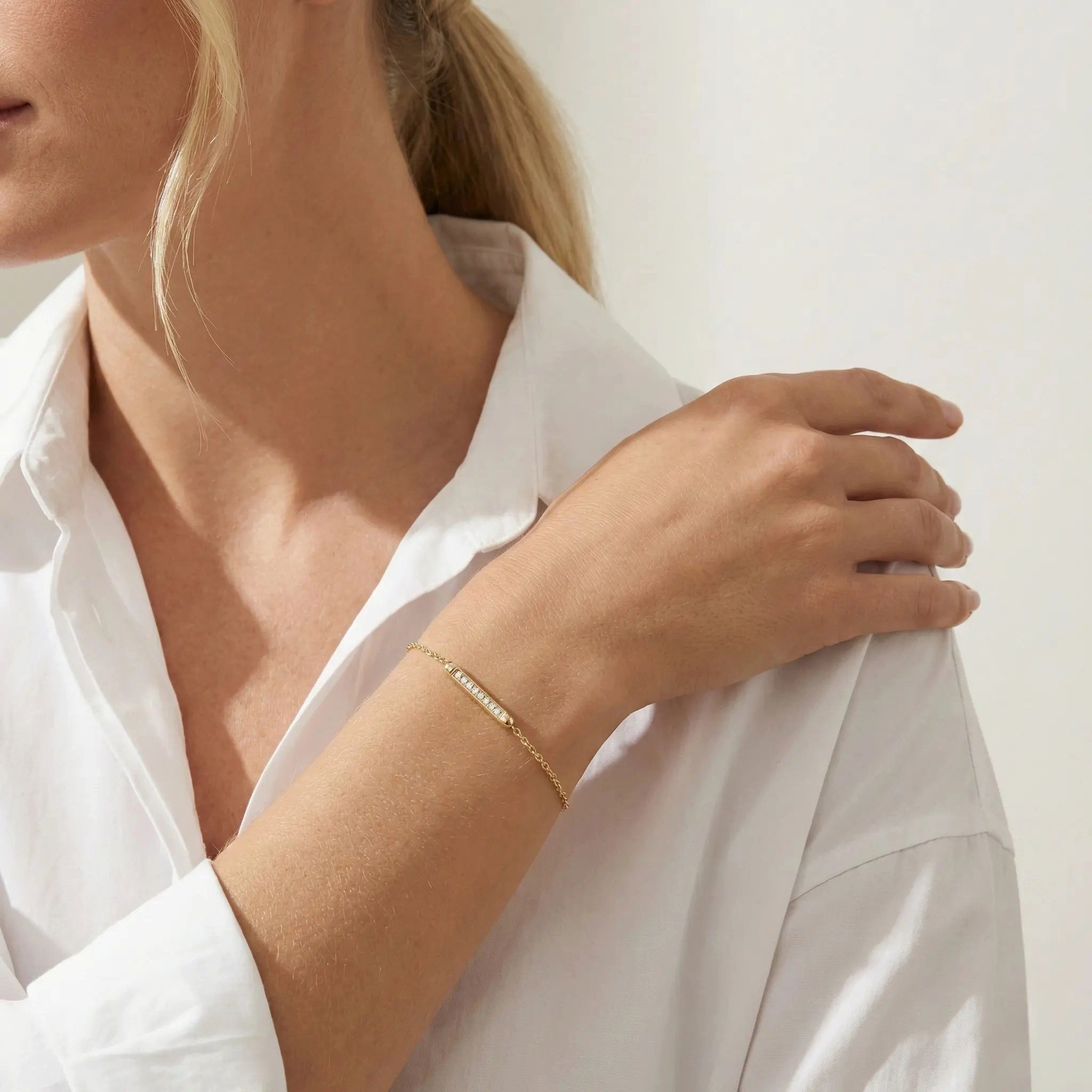 Suzan Gold Goldarmband 375 Echtgold Stellaris Bar Zirkonia-Stab