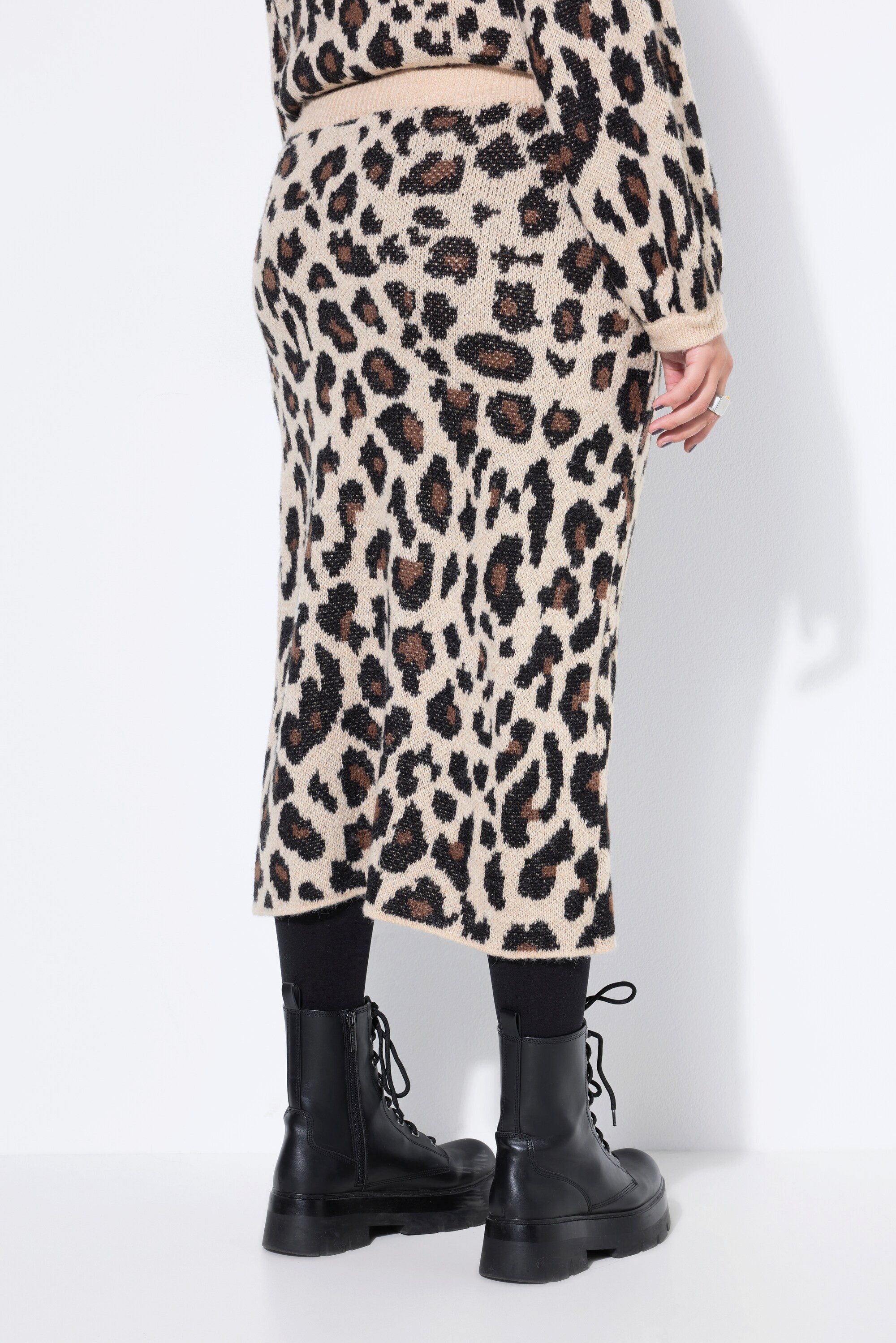 Studio Untold Schlupfrock Strickrock Slim Shape Maxilänge Leo