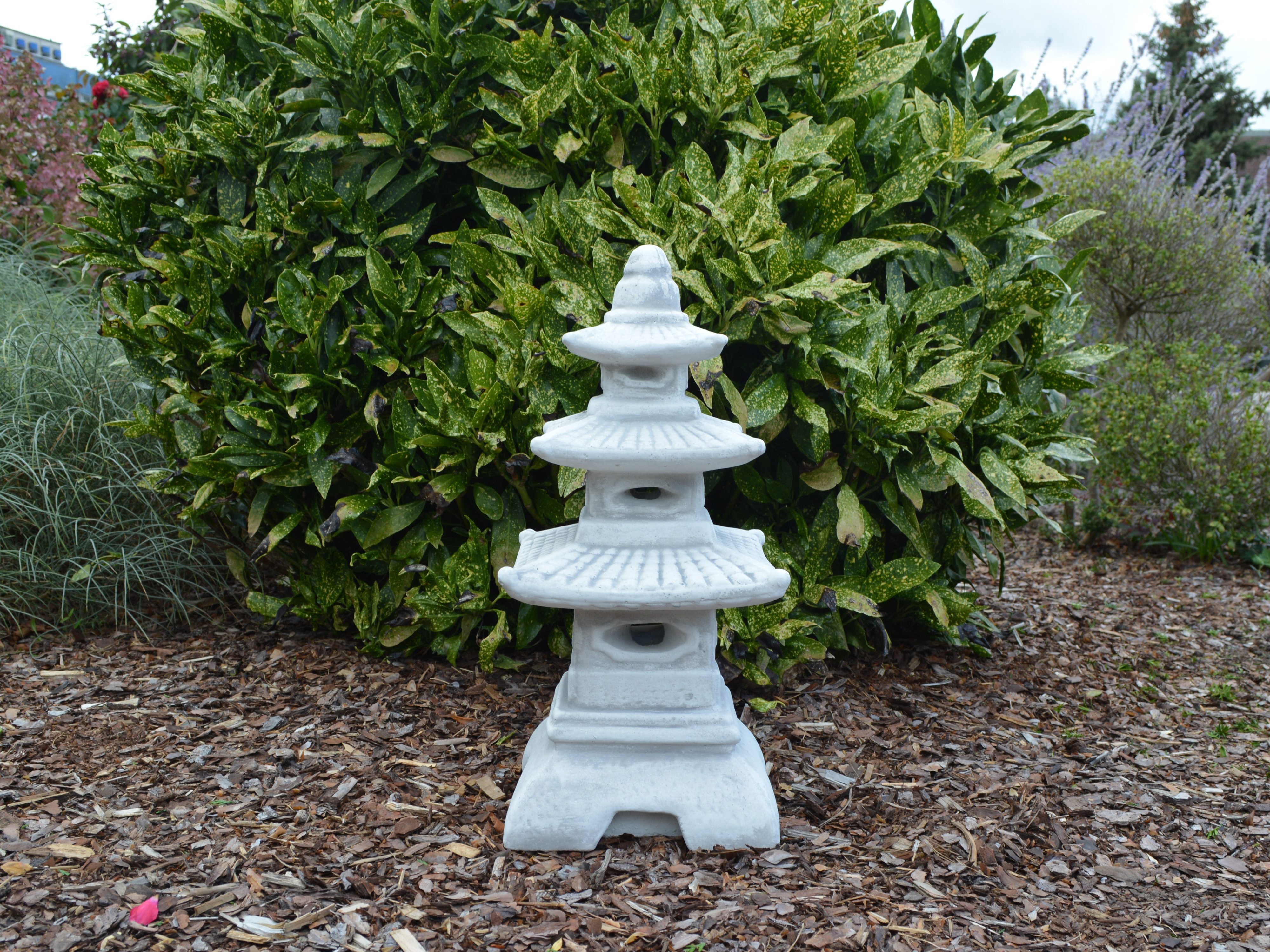 gartendekoparadies.de Gartenfigur Steinlampe Pagode japanische Steinlaterne, H. 46 cm, 14 kg, Frostsicher