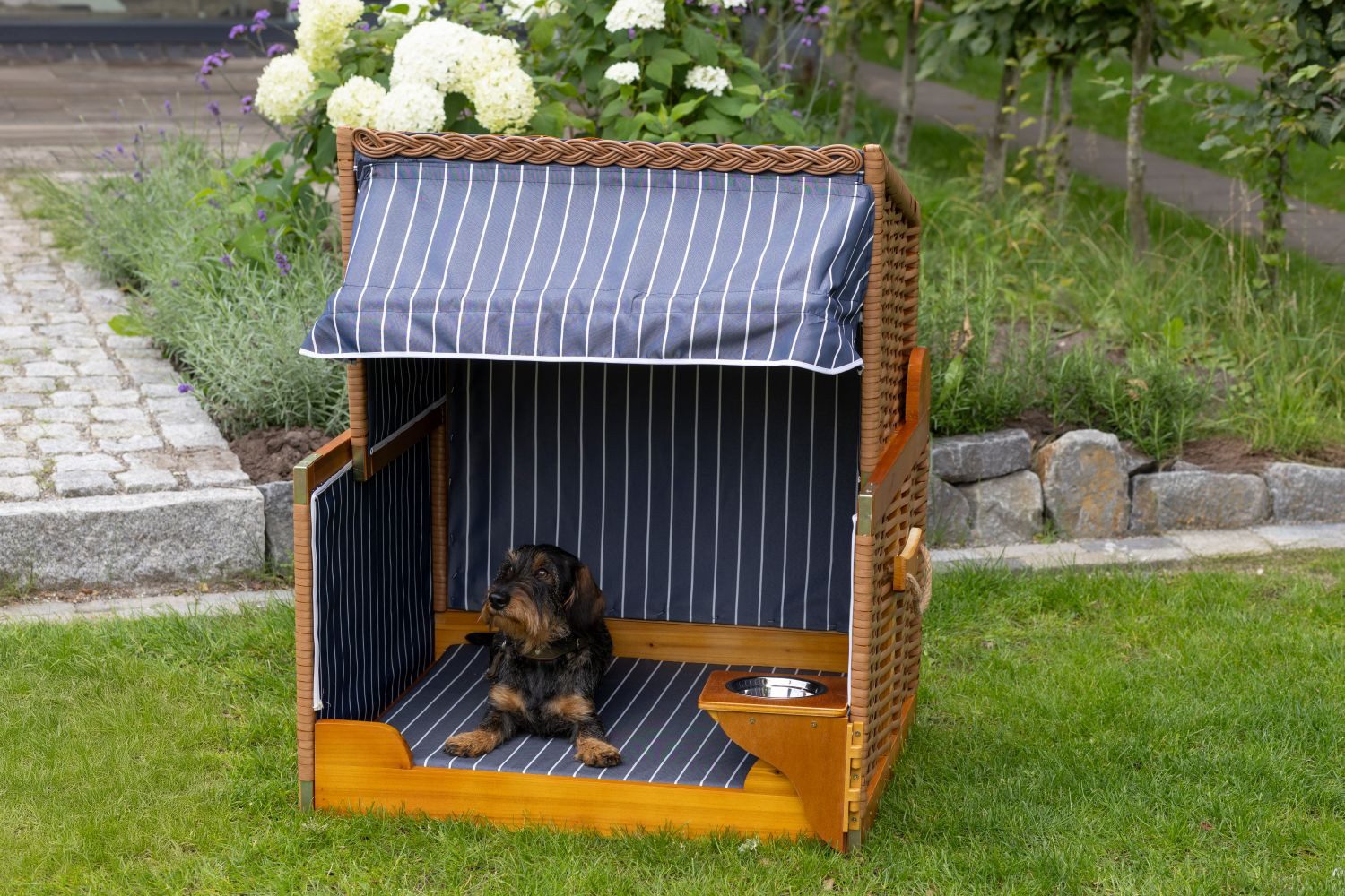 bene living Haustierstrandkorb Hundestrandkorb - gestreift/blau - PE beige, BxTxH: 80x65x95 cm, Hundestrandkorb, Hunde-Strandkorb, (10-tlg), Schutzhaube