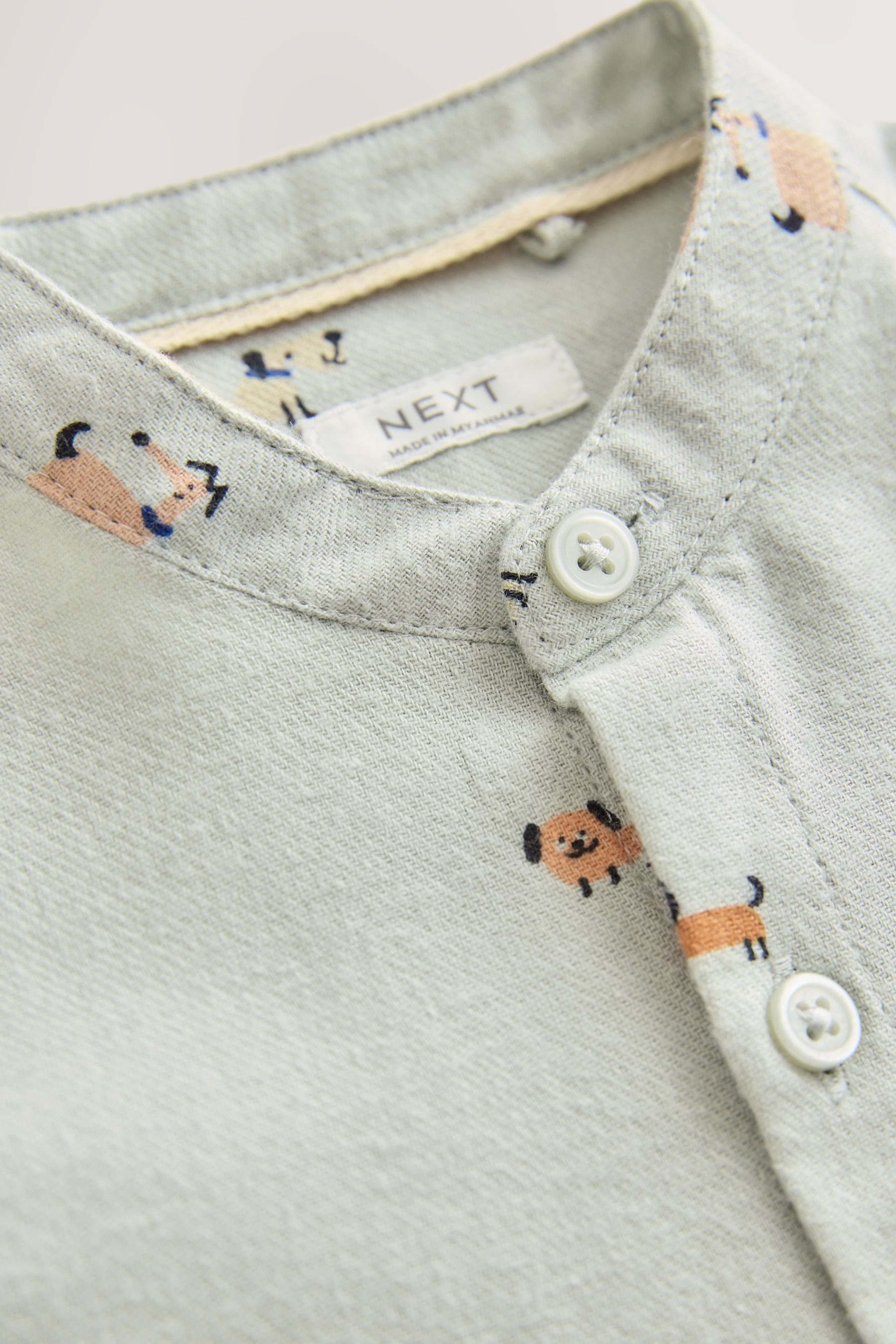 Next Langarmhemd Langarmshirt mit Stehkragen und Figurenmuster (1-tlg)