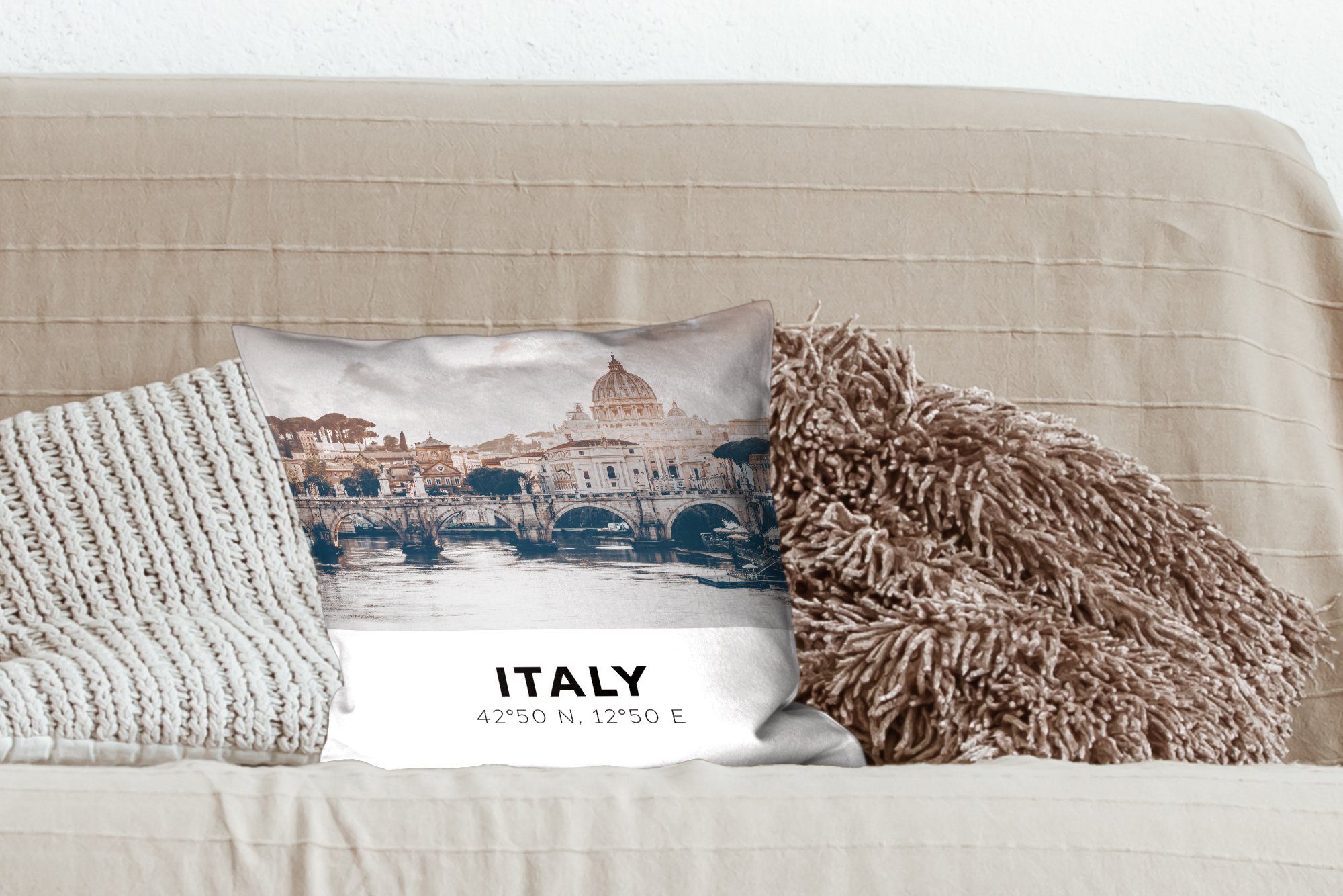 Deko, Italien Füllung Sommer - - - Wohzimmer, Zierkissen MuchoWow Dekokissen mit Schlafzimmer, Wasser, Skyline Sofakissen Rom - für
