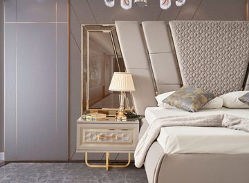 Casa Padrino Bett Casa Padrino Luxus Art Deco Schlafzimmer Set Grau / Gold - 1 Doppelbett mit Kopfteil & 2 Nachtkommoden - Art Deco Schlafzimmer Möbel - Luxus Schlafzimmer Möbel - Luxus Einrichtung