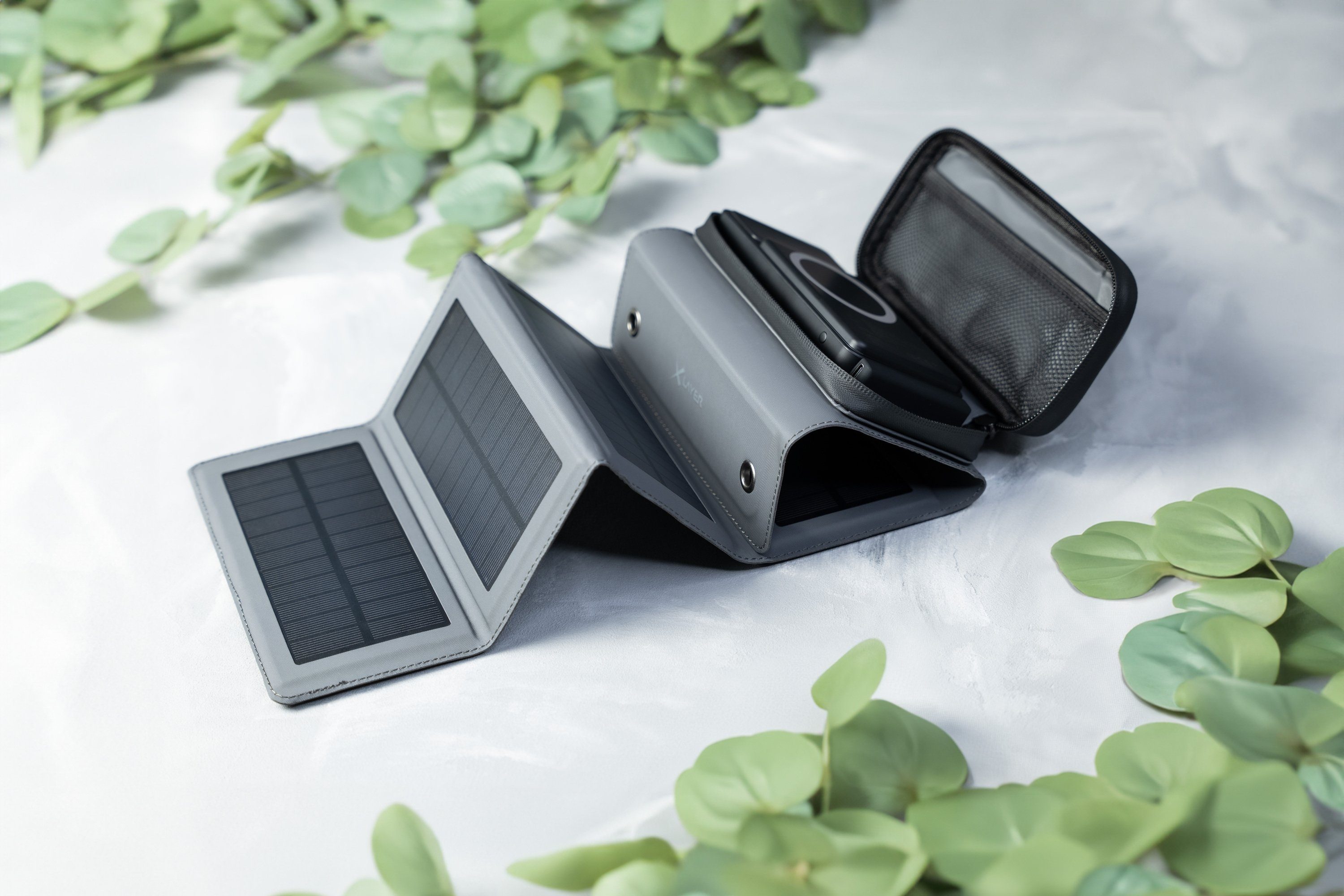 XLAYER Powerbank Solar 15W 10.000 mAh Wireless Solarpanel externes Ladegerät Powerbank – Bild 4 von 5