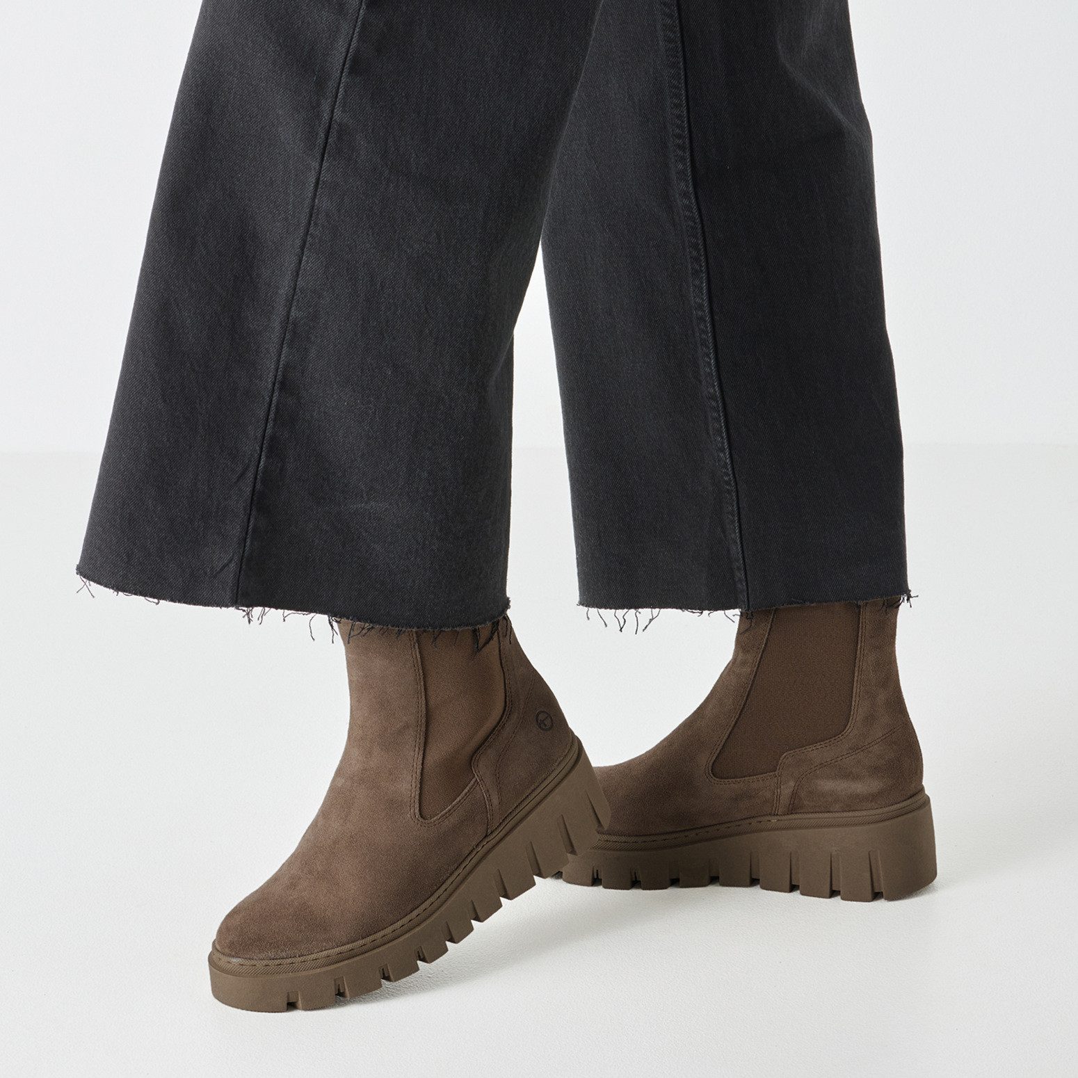 Tamaris Chelseaboots, Plateau, Stiefelette, Schlupfschuh mit T-Logoprägung günstig online kaufen