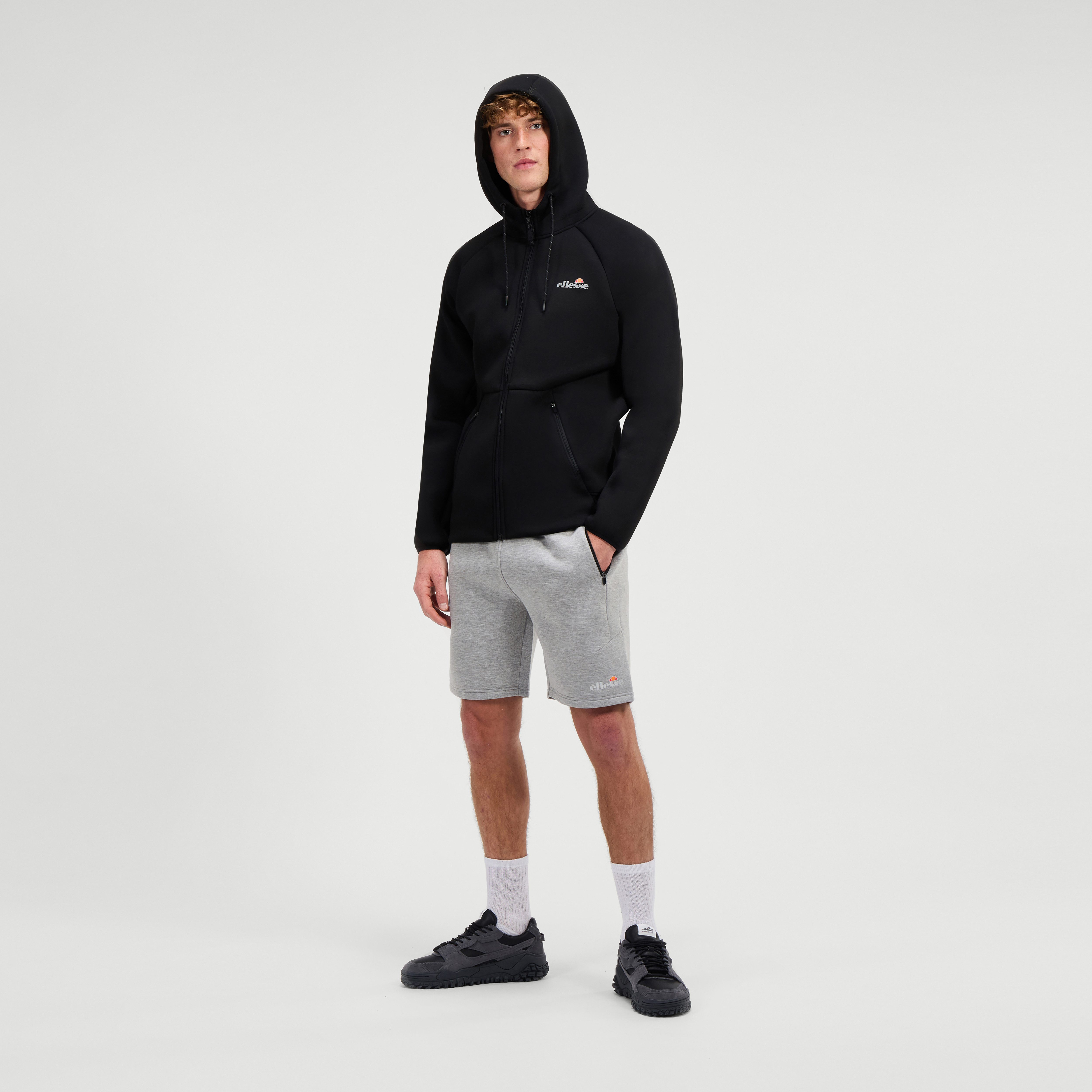 Ellesse Sweatshorts GIALARNO SHORT mit Reißverschlusstaschen, atmungsaktiv, pflegeleicht, gerade Beinform – Bild 5 von 5