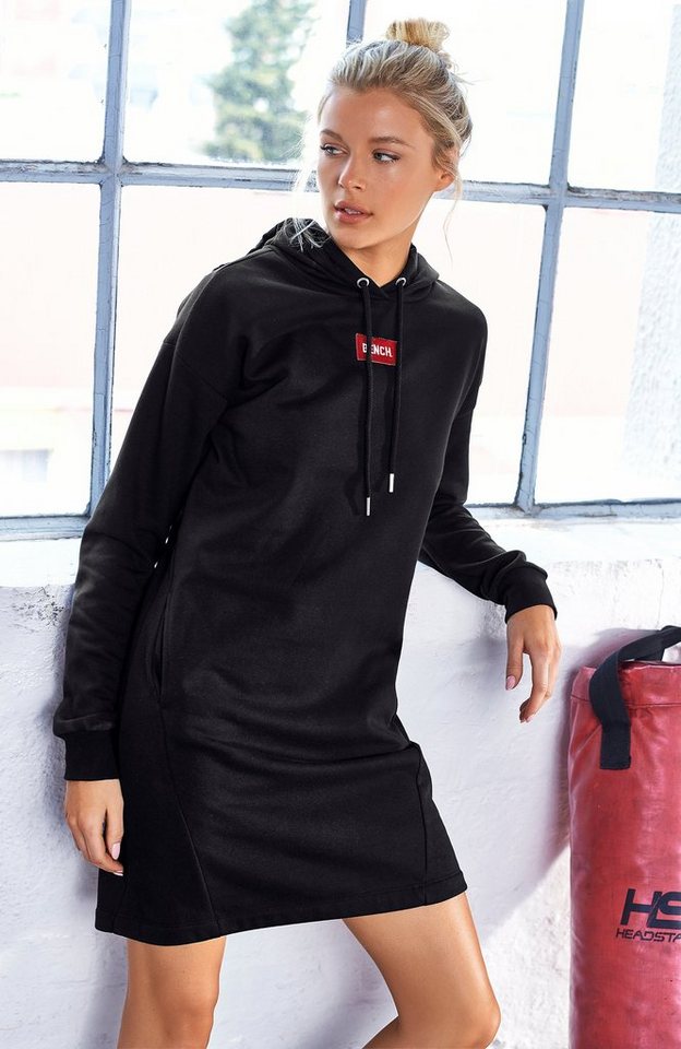 Bench. Sweatkleid »Bench Hooded Sweatdress« Logostickerei im Brustbereich online kaufen | OTTO