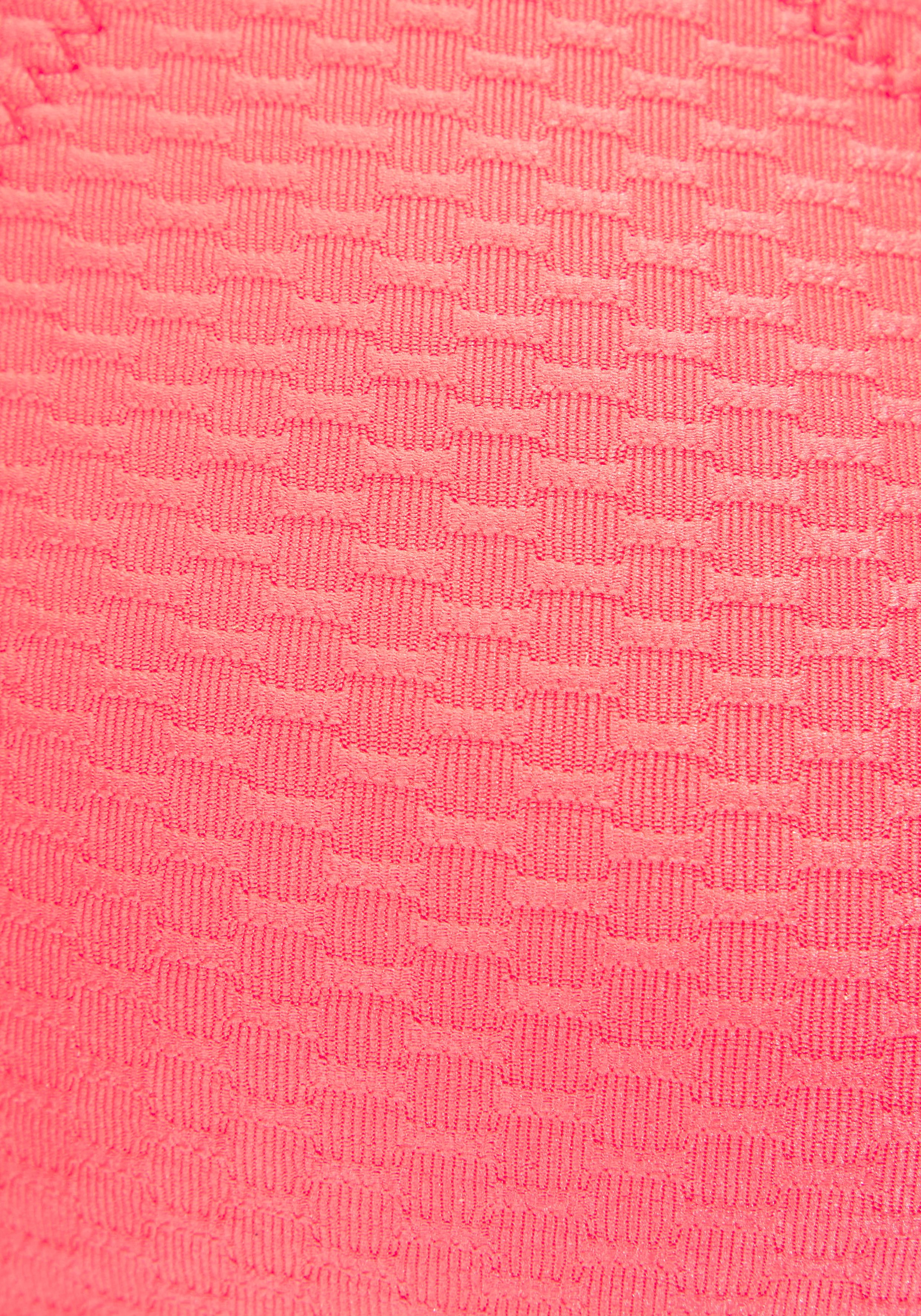 Bruno Banani Triangel-Bikini-Top Kiara, Mit Zierring zwischen den Cups