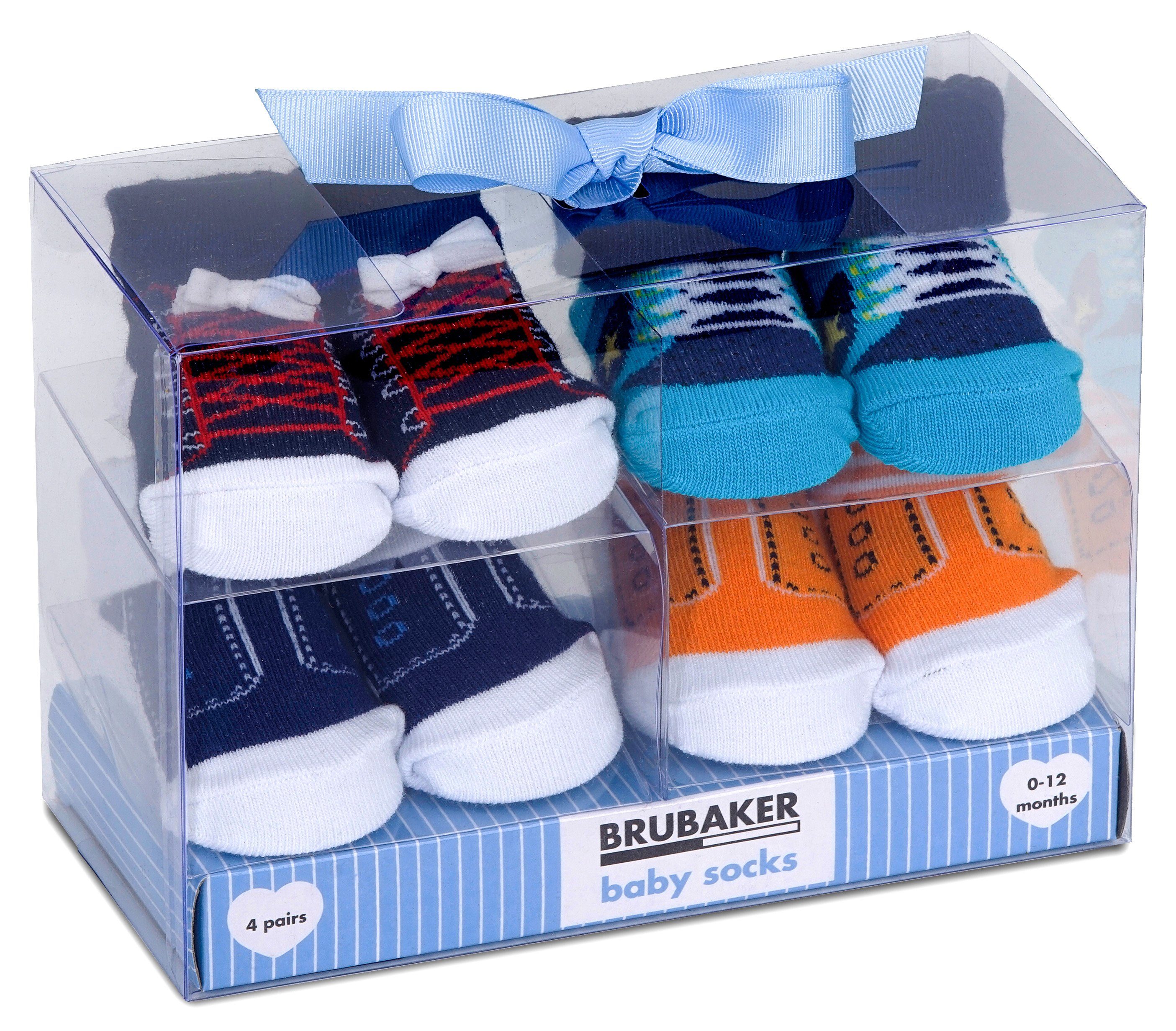 BRUBAKER Strümpfe Babysocken für Jungen und Mädchen 0-12 Monate (4-Paar, Baumwollsocken im Sneaker Style) Turnschuh Design, Baby Geschenkset für Neugeborene in Geschenkverpackung mit Schleife, Schuh Optik