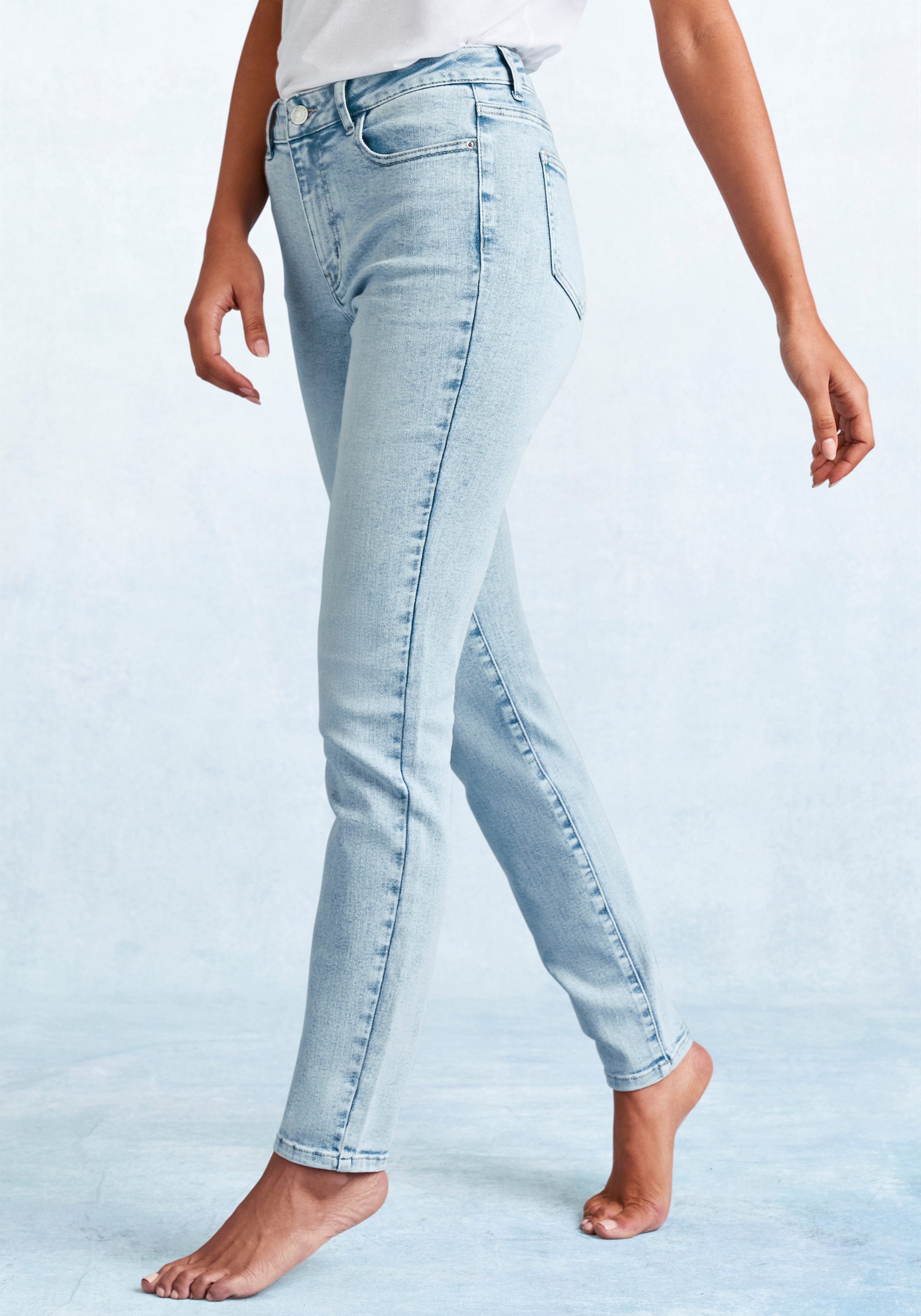 French Connection Skinny-fit-Jeans mit Used-Waschung und klassischem 5-Pocket-Design schmale Beinform, Röhrenjeans, Stretchjeans, elastisches Material