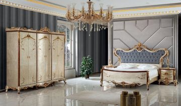 Casa Padrino Bett Schlafzimmer Set Blau / Silber - 1 Doppelbett mit Kopfteil & 2 Nachttische - Schlafzimmer Möbel im Barockstil - Edel & Prunkvoll